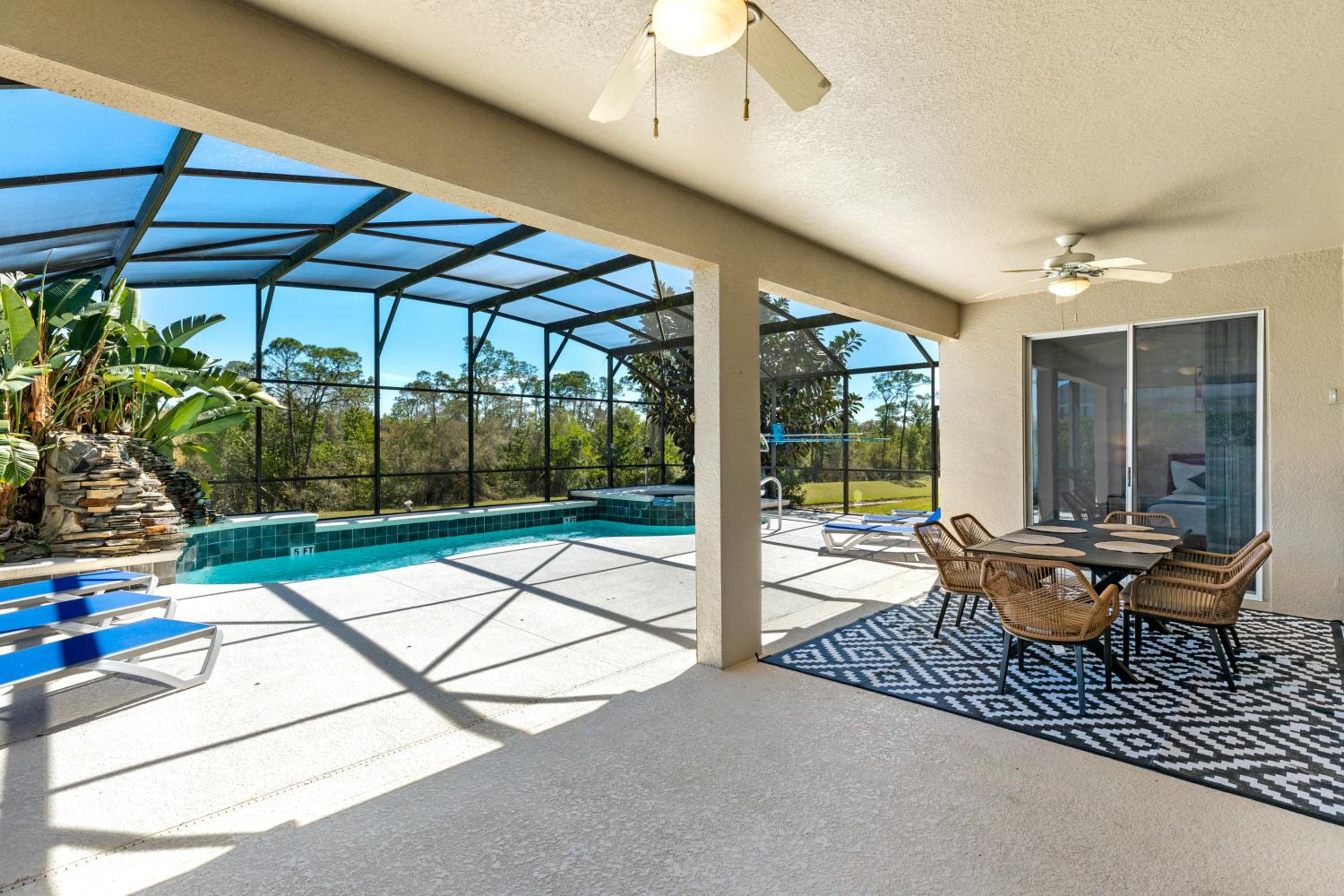 Luxury Emerald Island Resort Villa with Stunning Pool Deck and Lake View Near Disney
