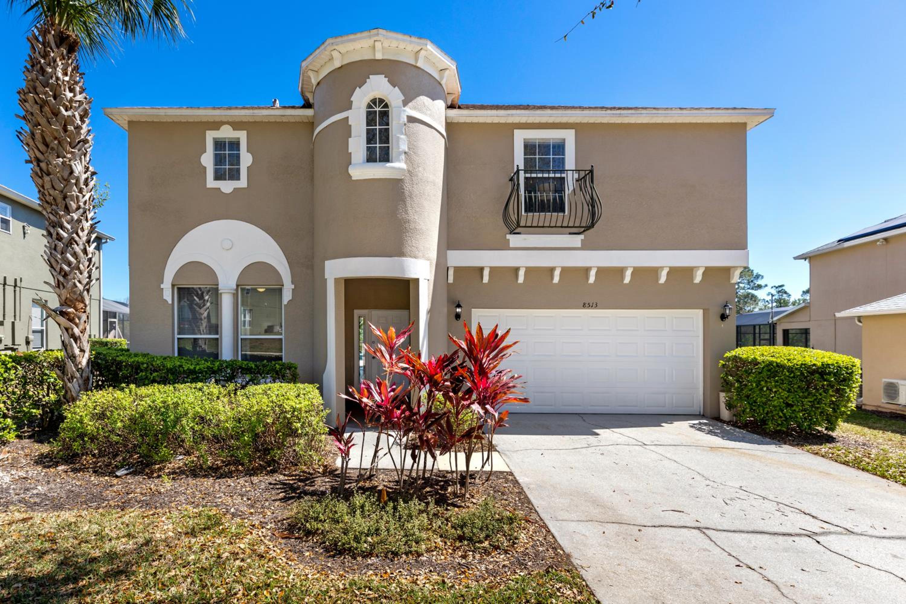 Luxury Emerald Island Resort Villa with Stunning Pool Deck and Lake View Near Disney