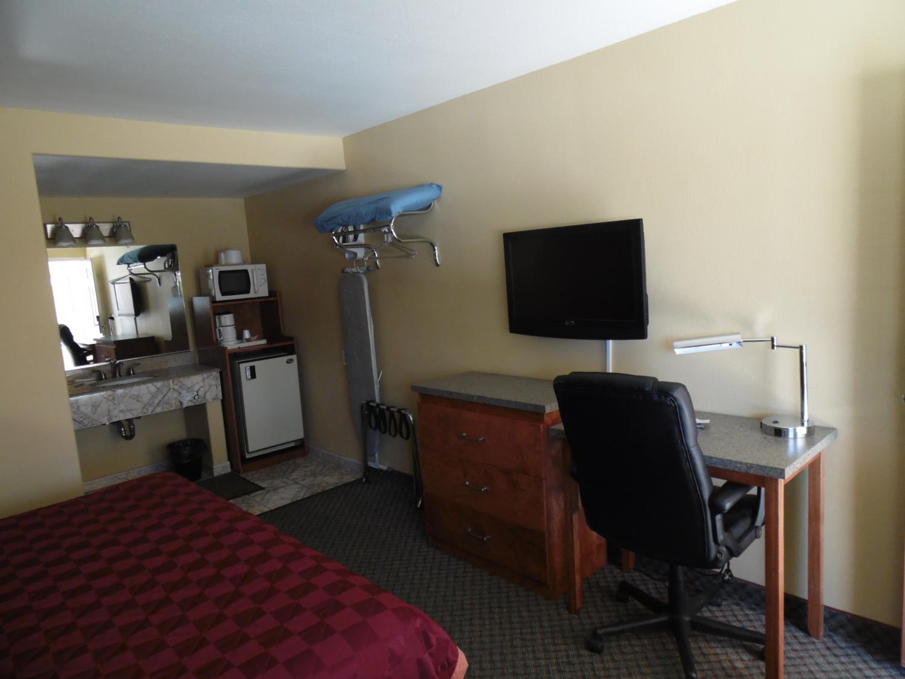 Trails Motel