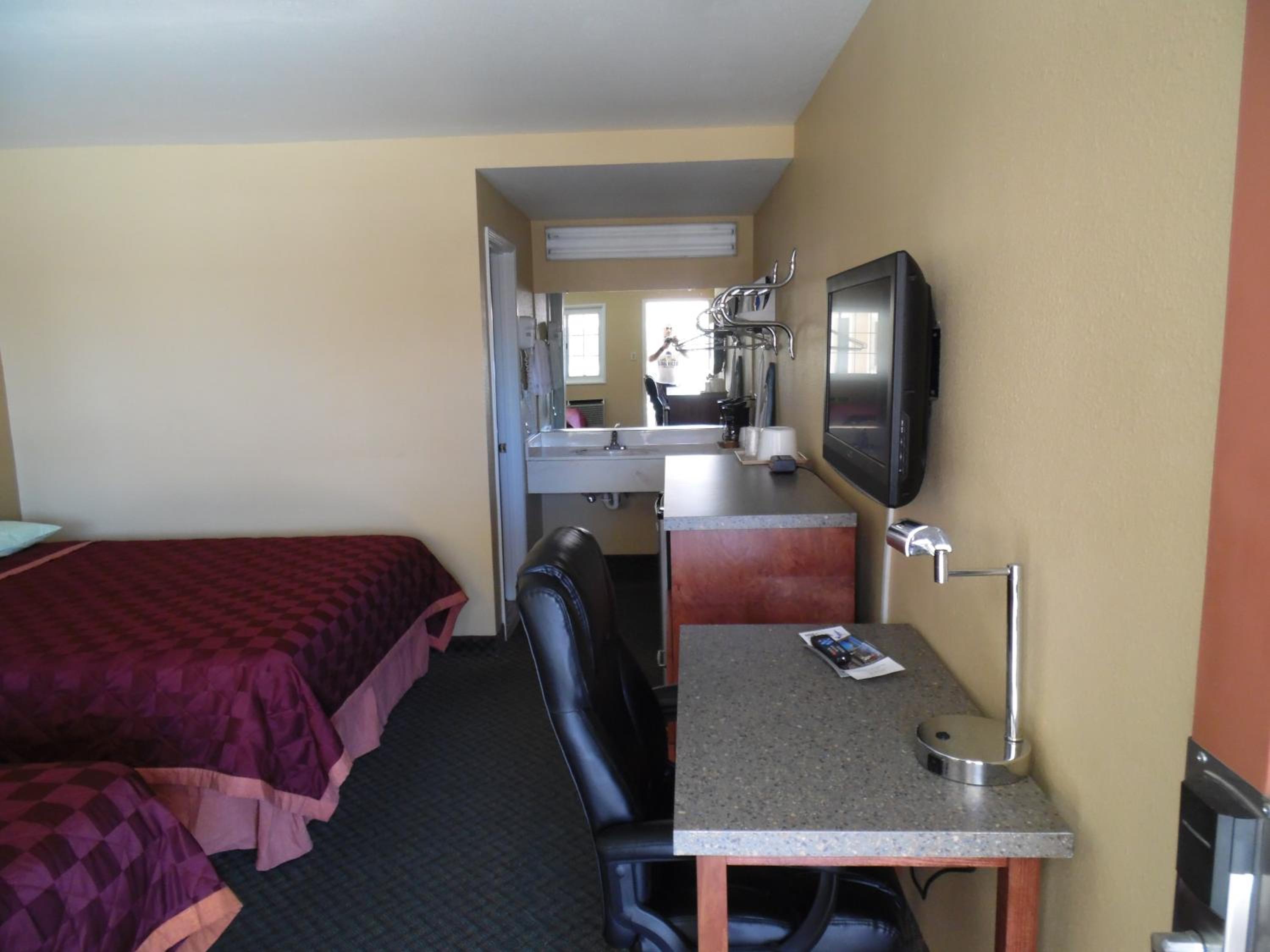 Trails Motel