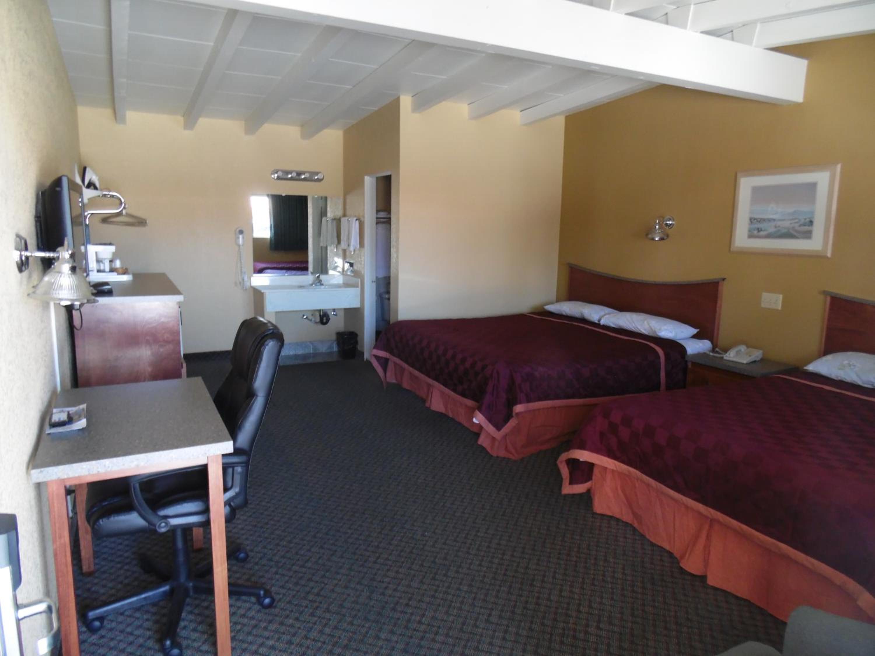 Trails Motel