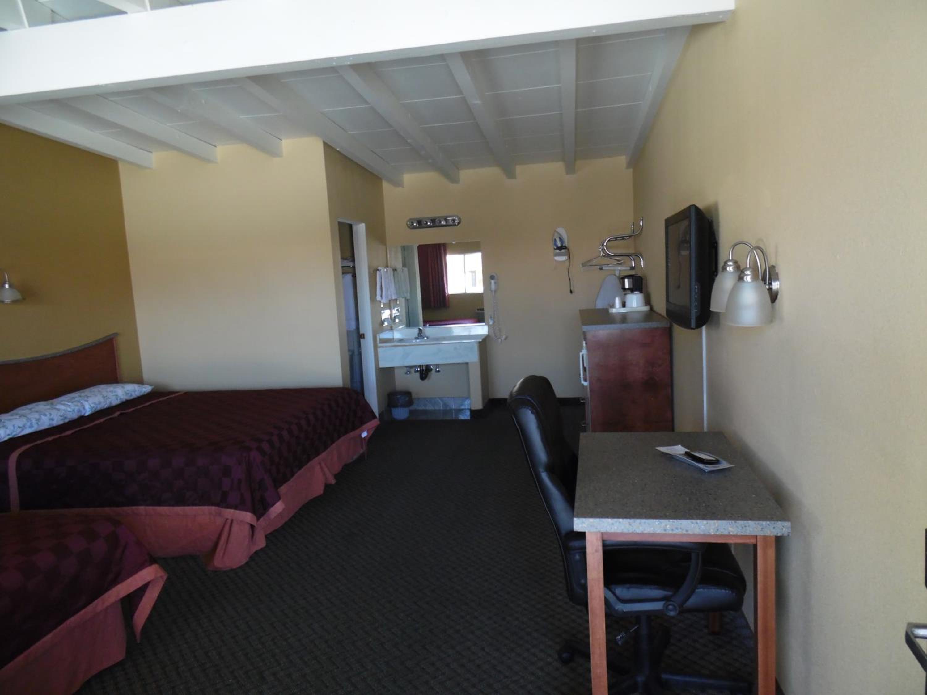 Trails Motel
