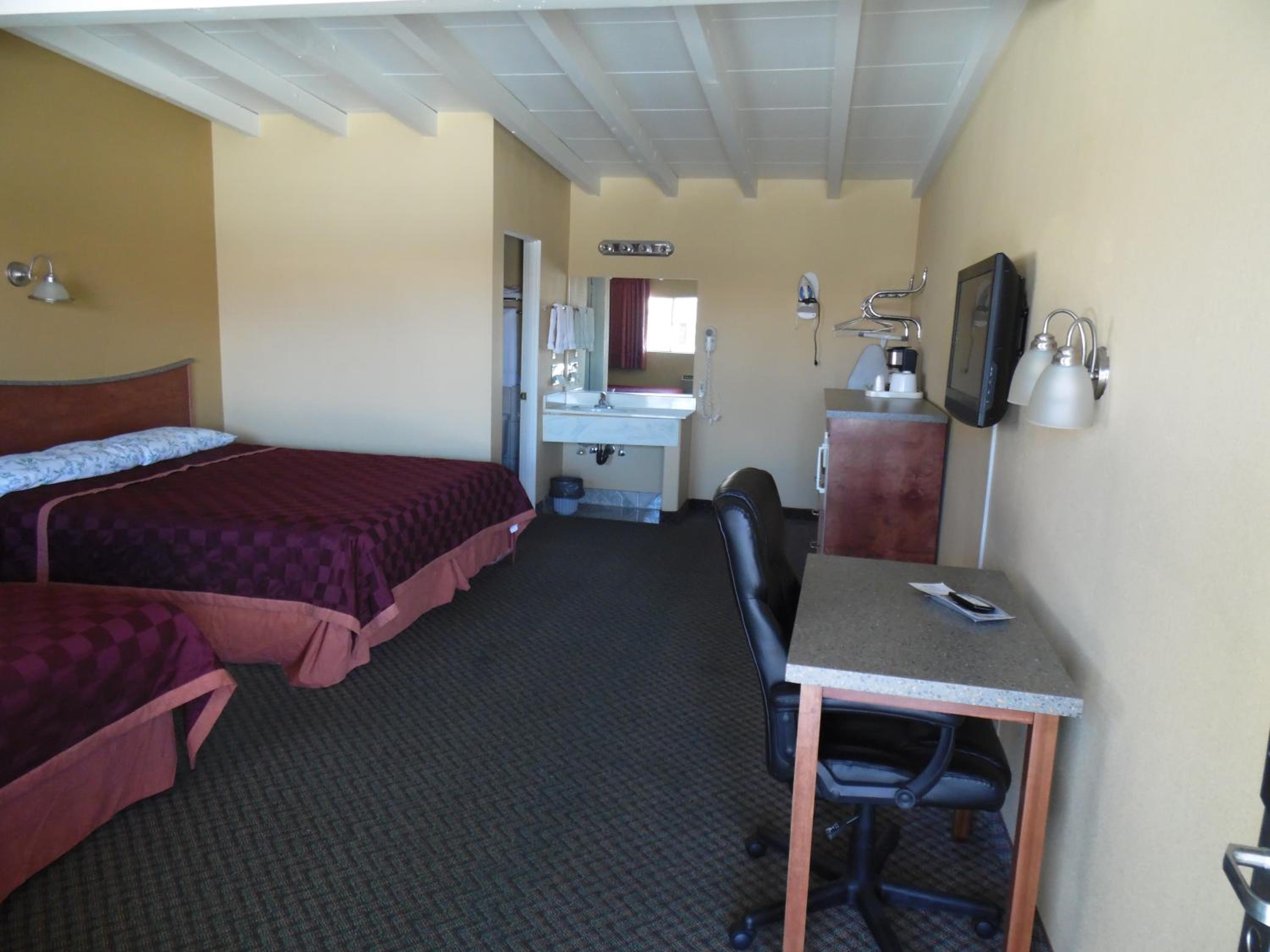 Trails Motel