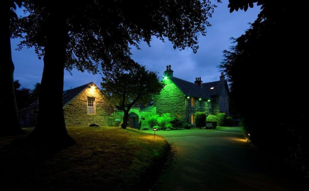 Craigatin House & Courtyard