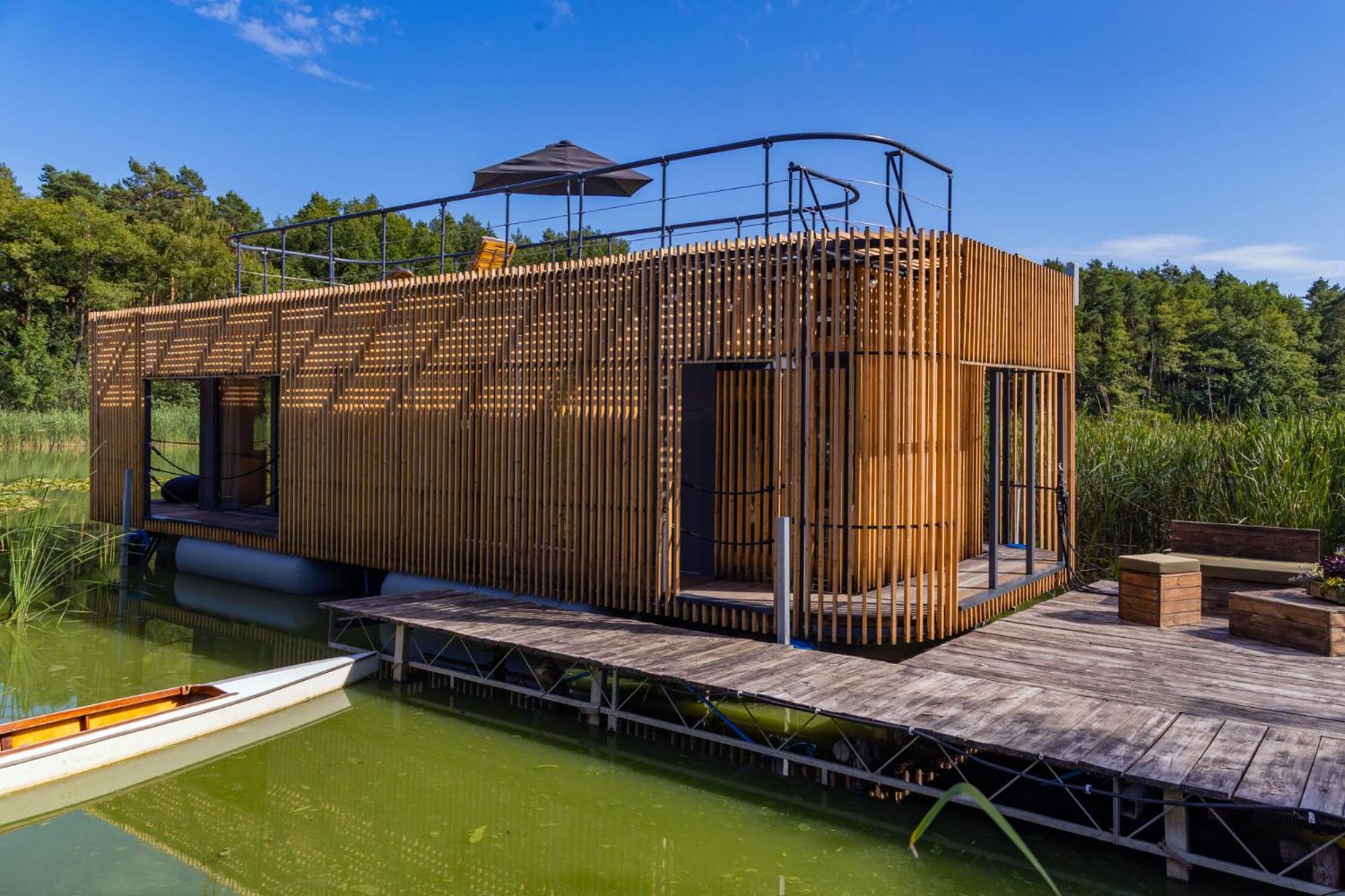 Water Hideout - Floating Villas in Wild Nature