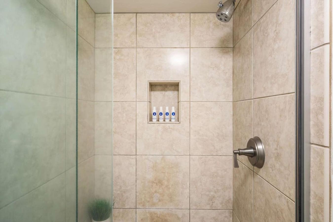 Papakea Resort - Beautiful Ocean Views 1 BR with AC