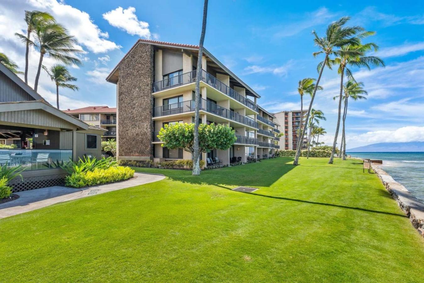 Papakea Resort - Beautiful Ocean Views 1 BR with AC