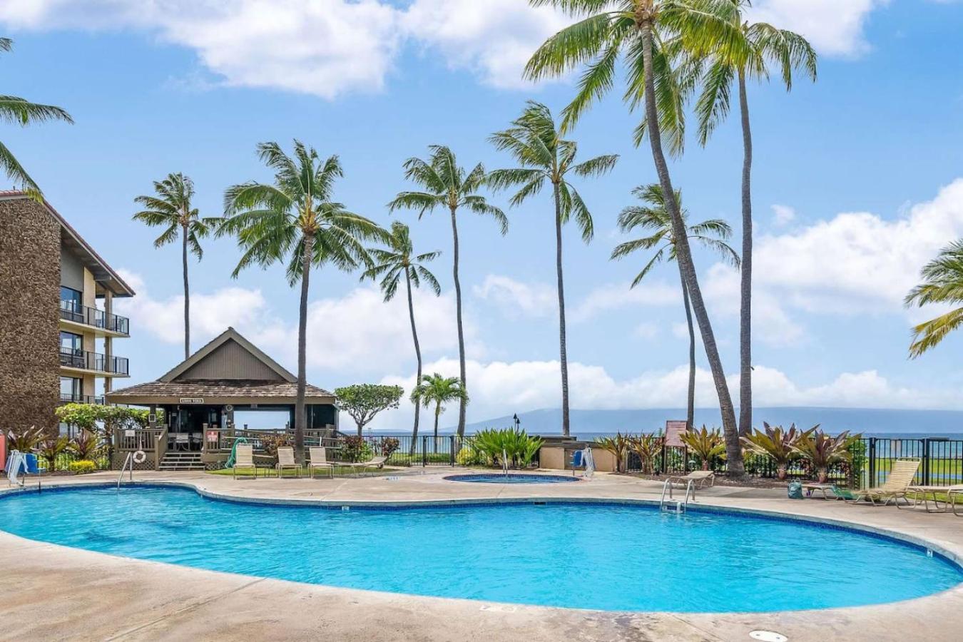 Papakea Resort - Beautiful Ocean Views 1 BR with AC