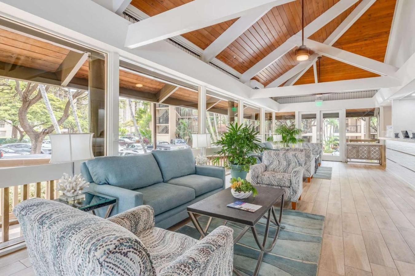 Papakea Resort - Beautiful Ocean Views 1 BR with AC