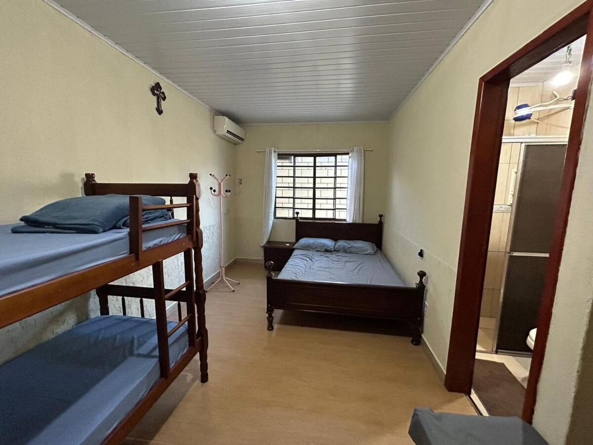 Casa ampla com 02 suítes e 01 quarto próx das Cataratas e Aeroporto