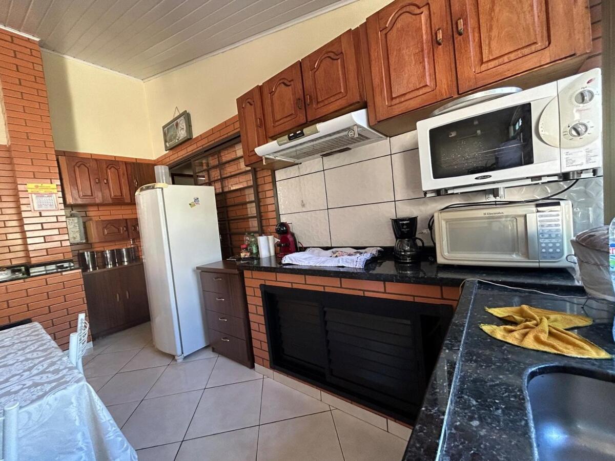 Casa ampla com 02 suítes e 01 quarto próx das Cataratas e Aeroporto
