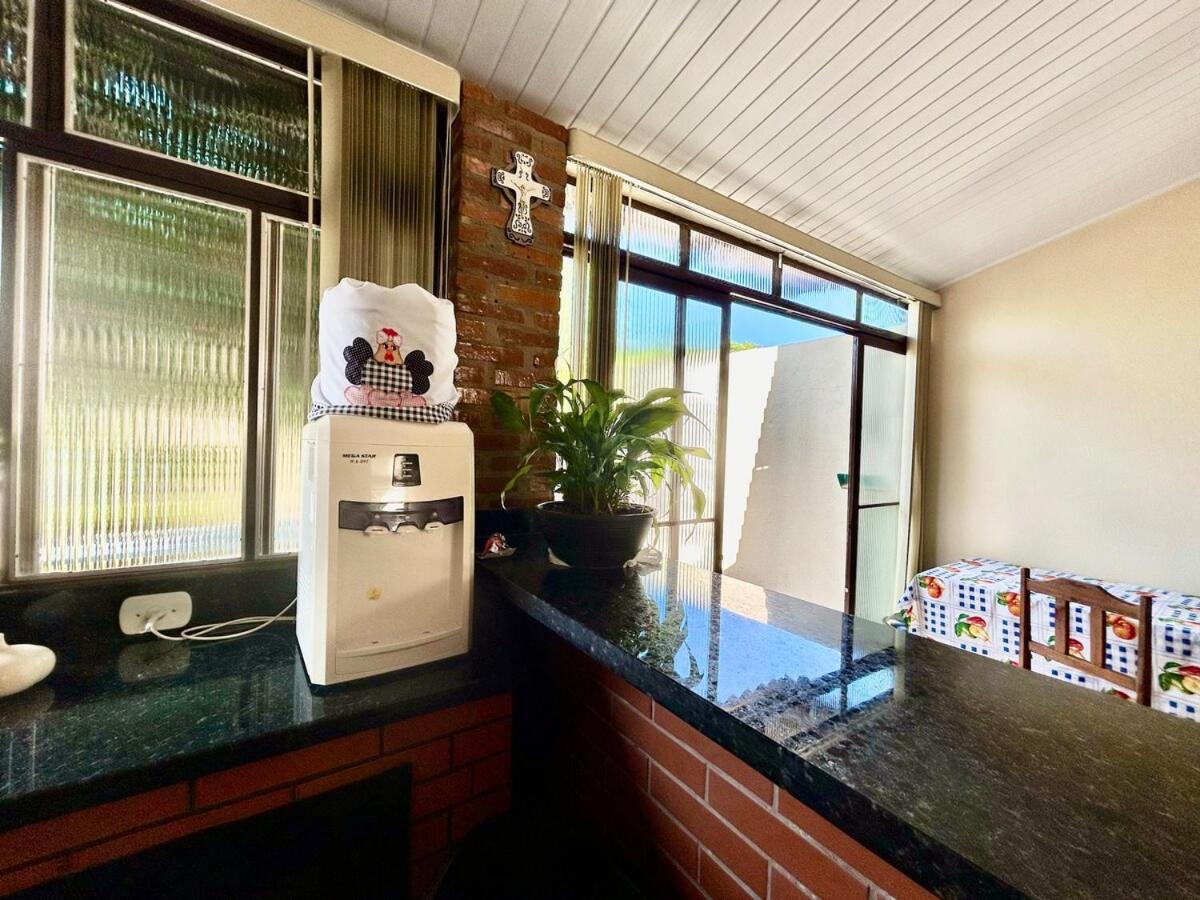 Casa ampla com 02 suítes e 01 quarto próx das Cataratas e Aeroporto