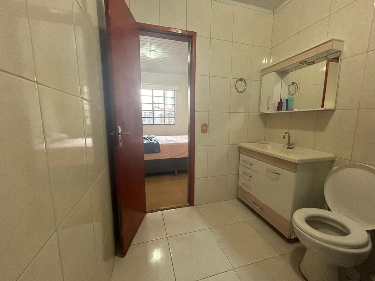 Casa ampla com 02 suítes e 01 quarto próx das Cataratas e Aeroporto