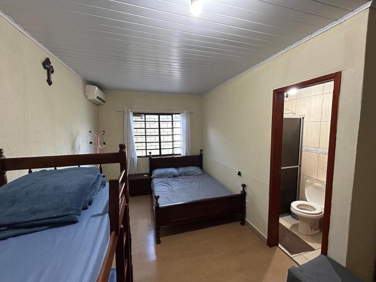 Casa ampla com 02 suítes e 01 quarto próx das Cataratas e Aeroporto
