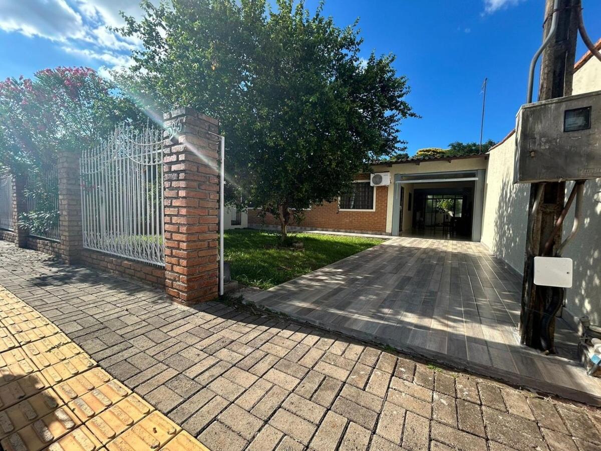 Casa ampla com 02 suítes e 01 quarto próx das Cataratas e Aeroporto