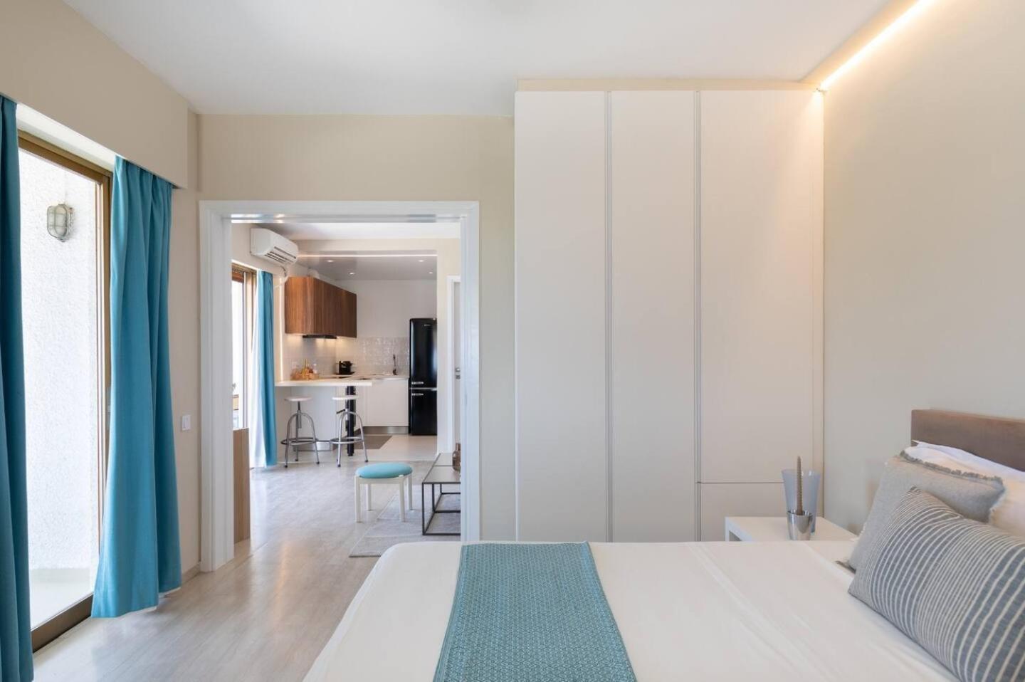 2BD Luxury Sea View Penthouse in Astir Beach