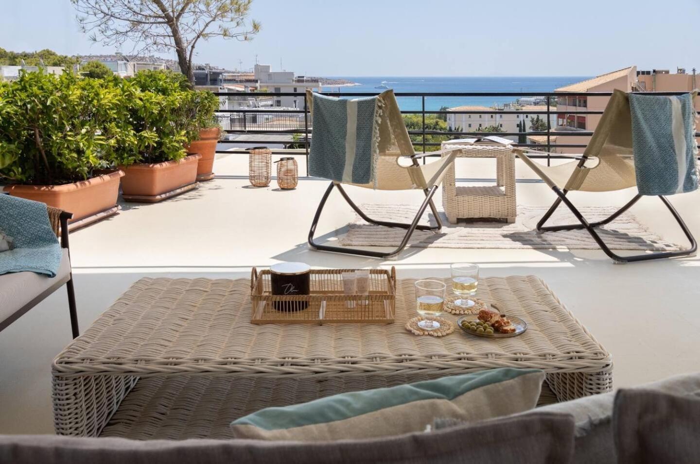 2BD Luxury Sea View Penthouse in Astir Beach