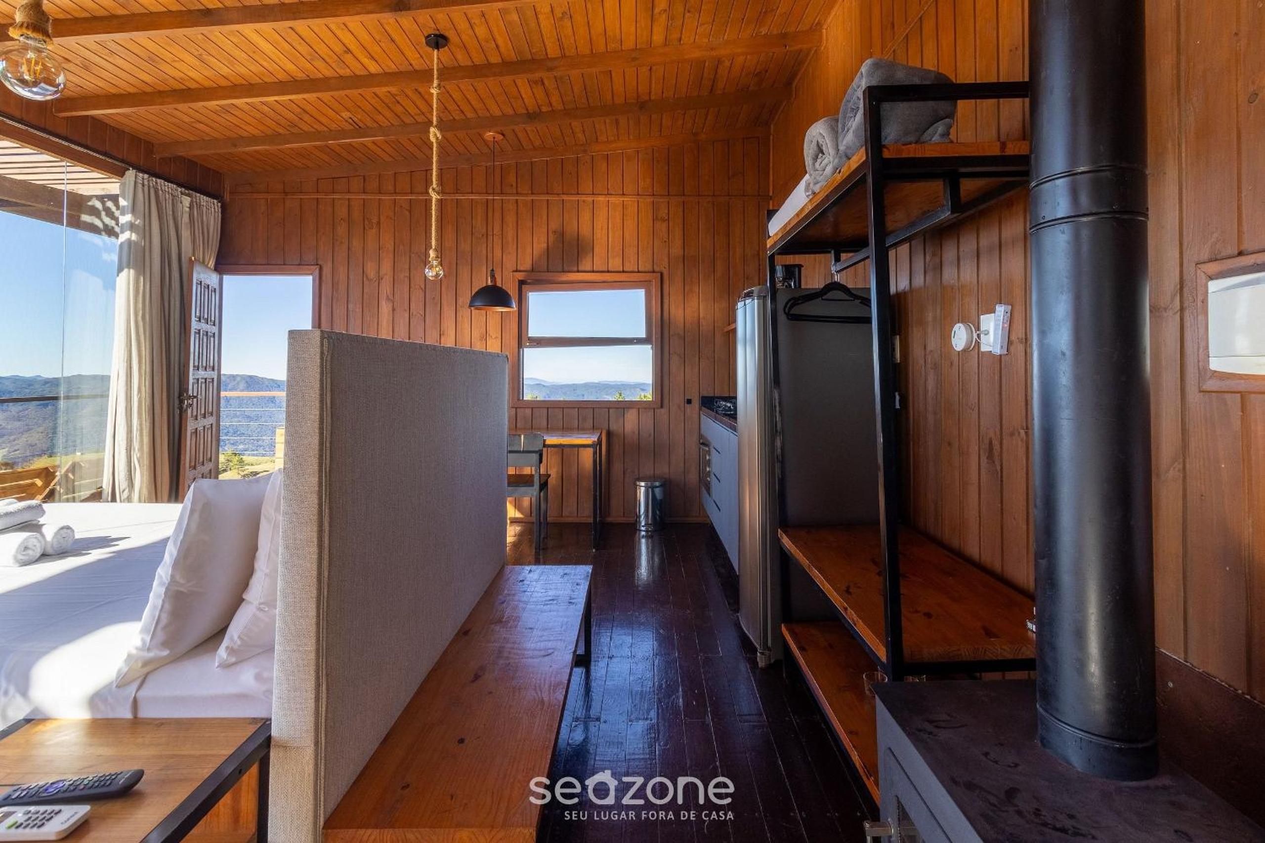 Romantic cabin with amazing view VST002