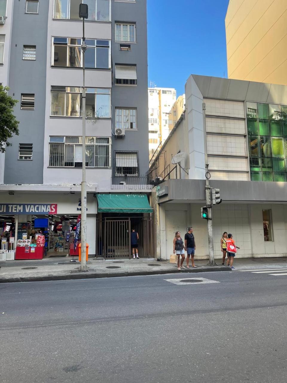 Cobertura Copacabana 3 suítes 200m da praia