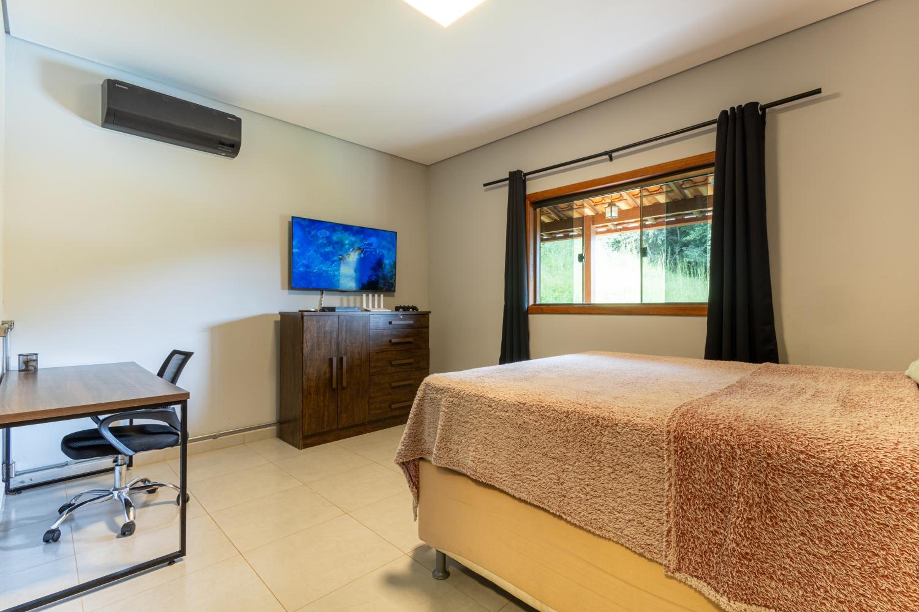 Sitio Rancho dos Sapos - Ao pé das montanhas de Minas Gerais a uma hora de BH Asfalto