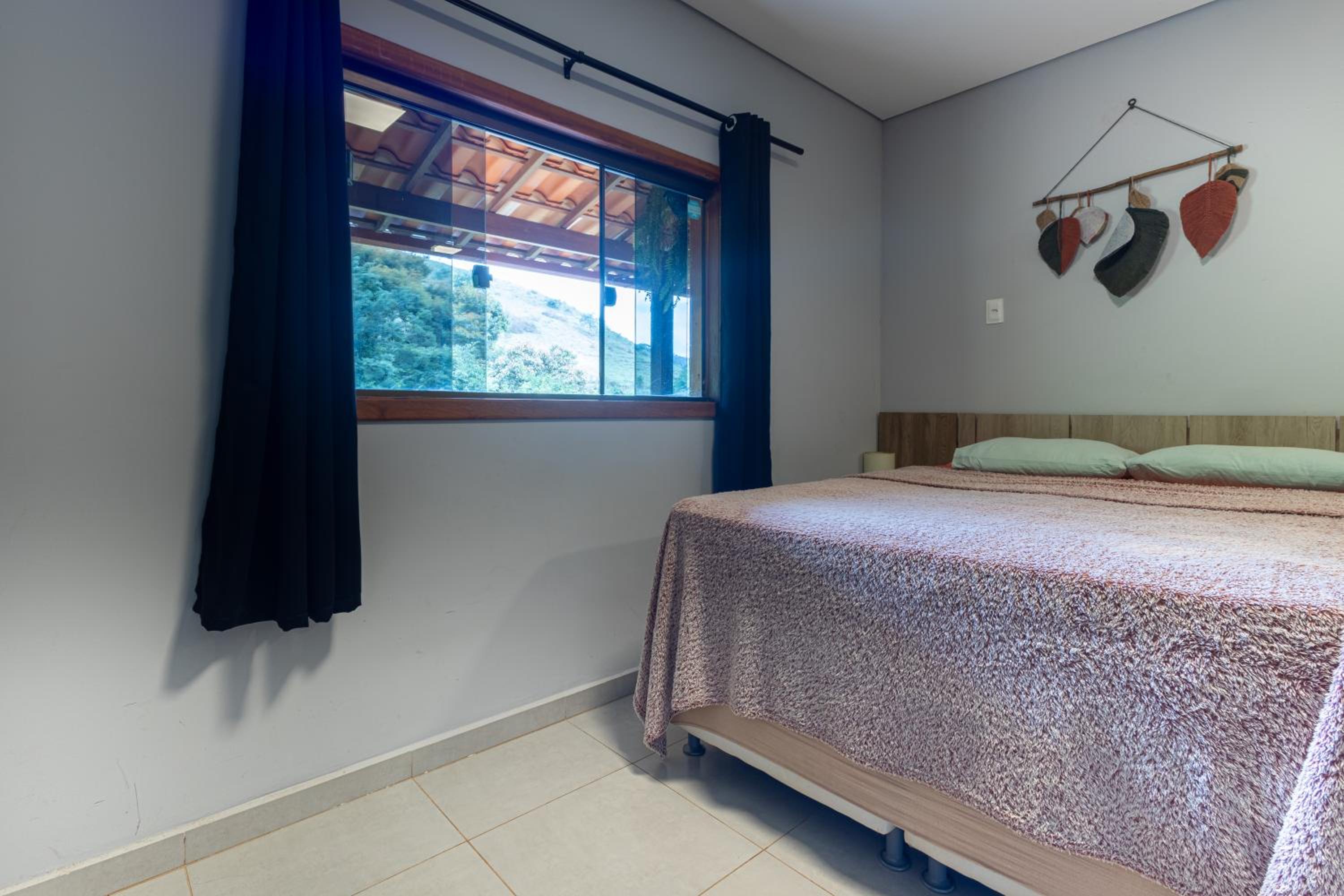 Sitio Rancho dos Sapos - Ao pé das montanhas de Minas Gerais a uma hora de BH Asfalto