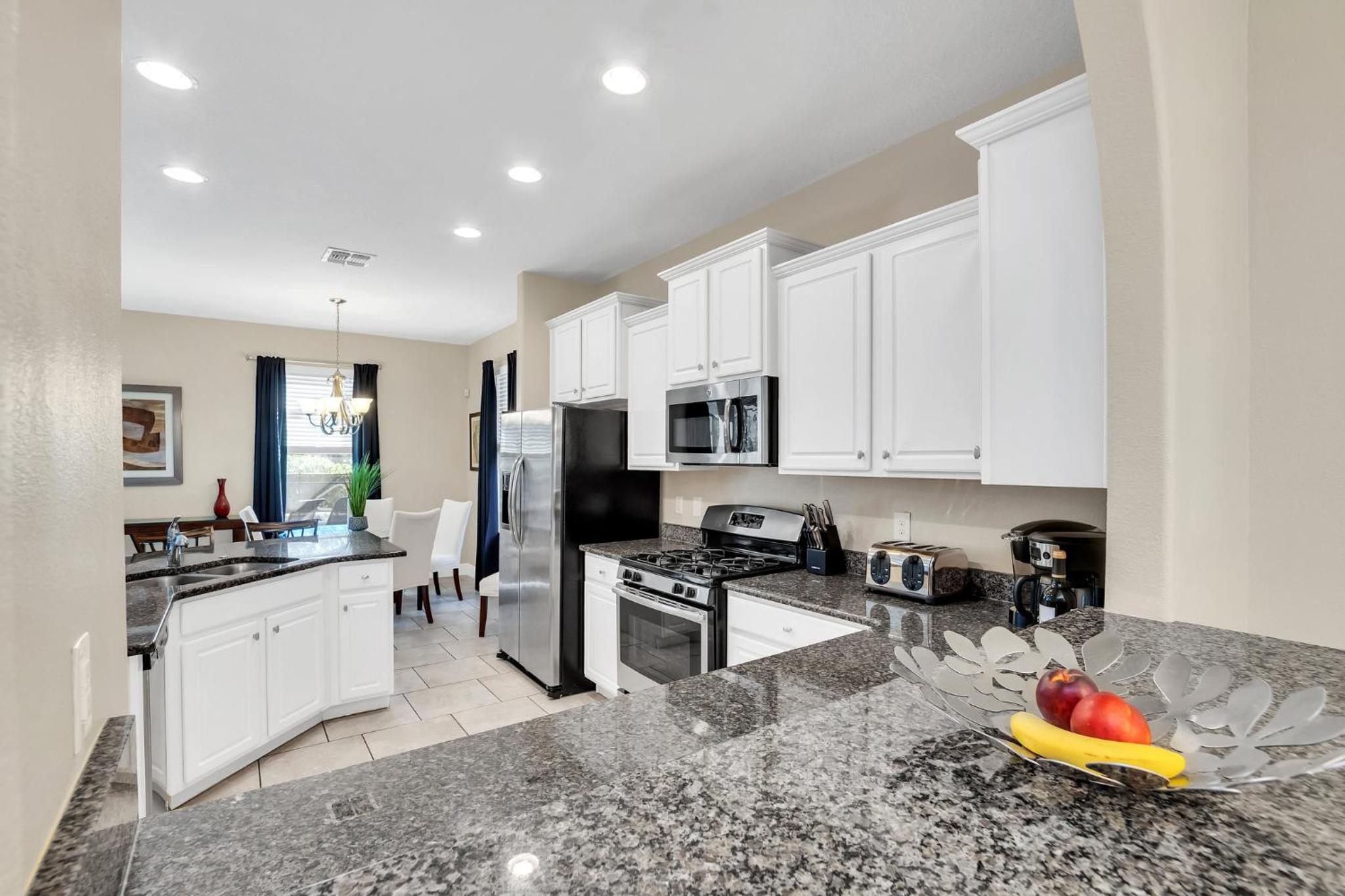 Spacious Home with Private Pool and Spa in Solterra Gates Resort Nr Disney