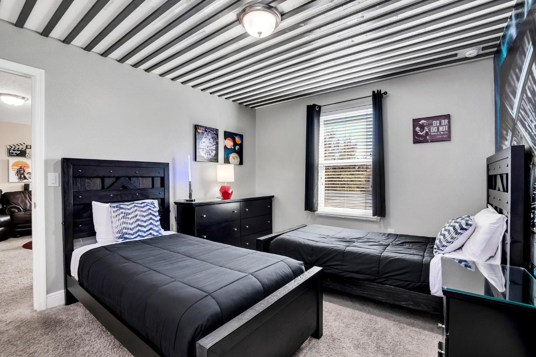 Spacious Home with Private Pool and Spa in Solterra Gates Resort Nr Disney