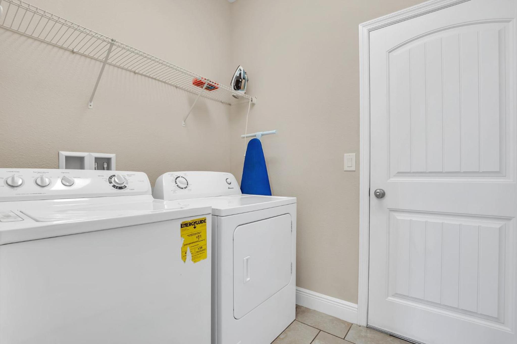 Spacious Home with Private Pool and Spa in Solterra Gates Resort Nr Disney