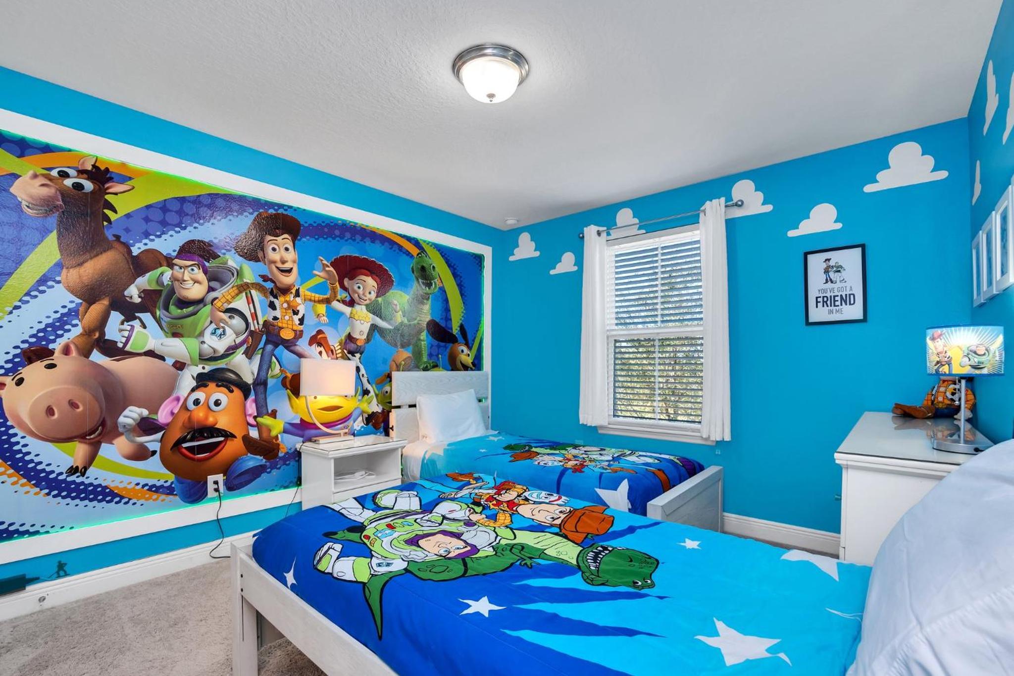 Spacious Home with Private Pool and Spa in Solterra Gates Resort Nr Disney