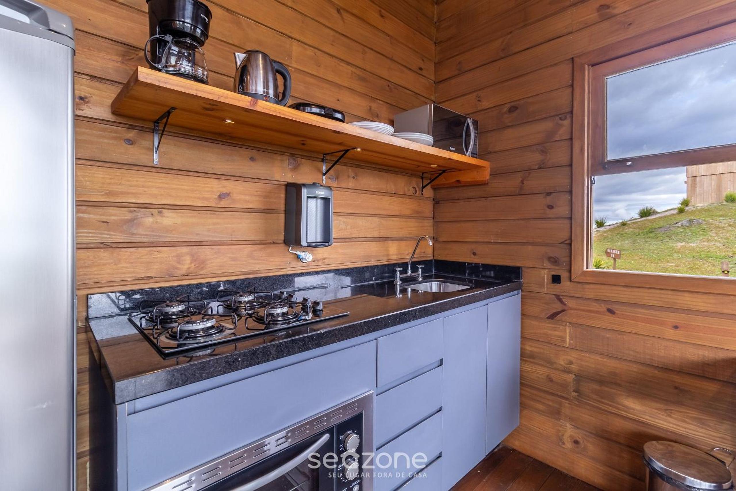 Charming cabin w/ view in the mountains VST005