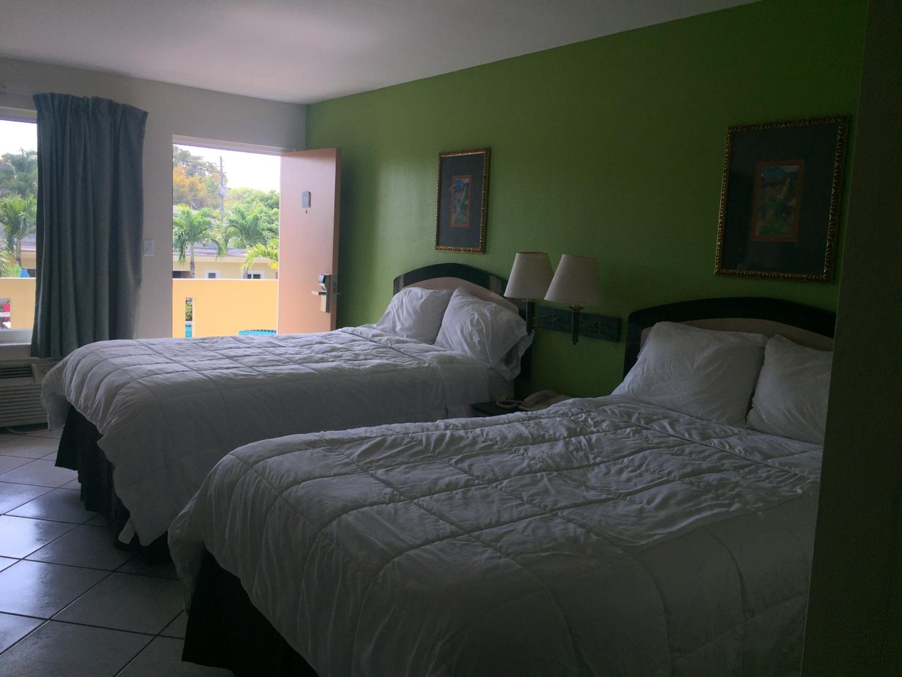 Curtis Inn & Suites