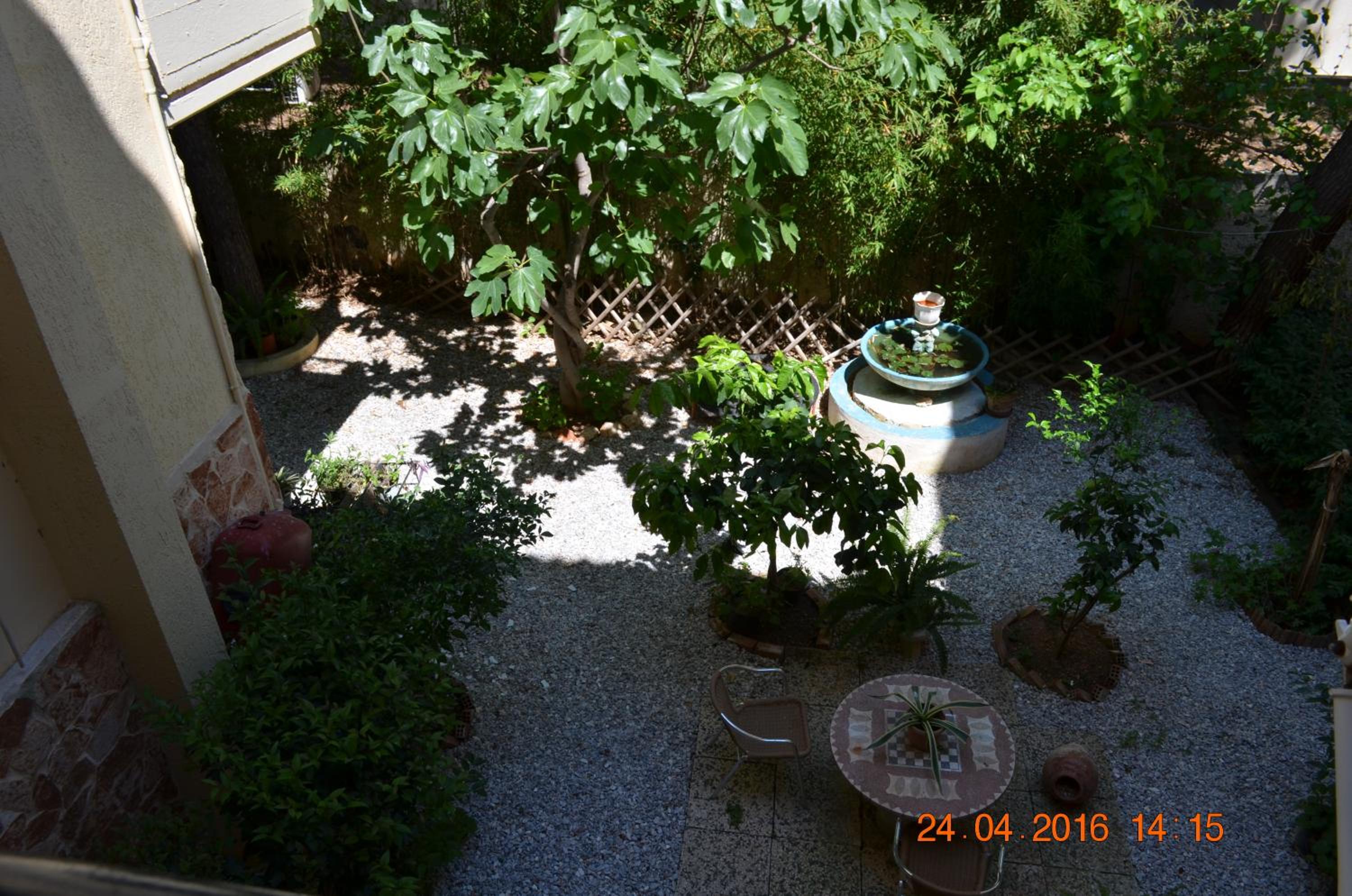 Apartments Zoumperi
