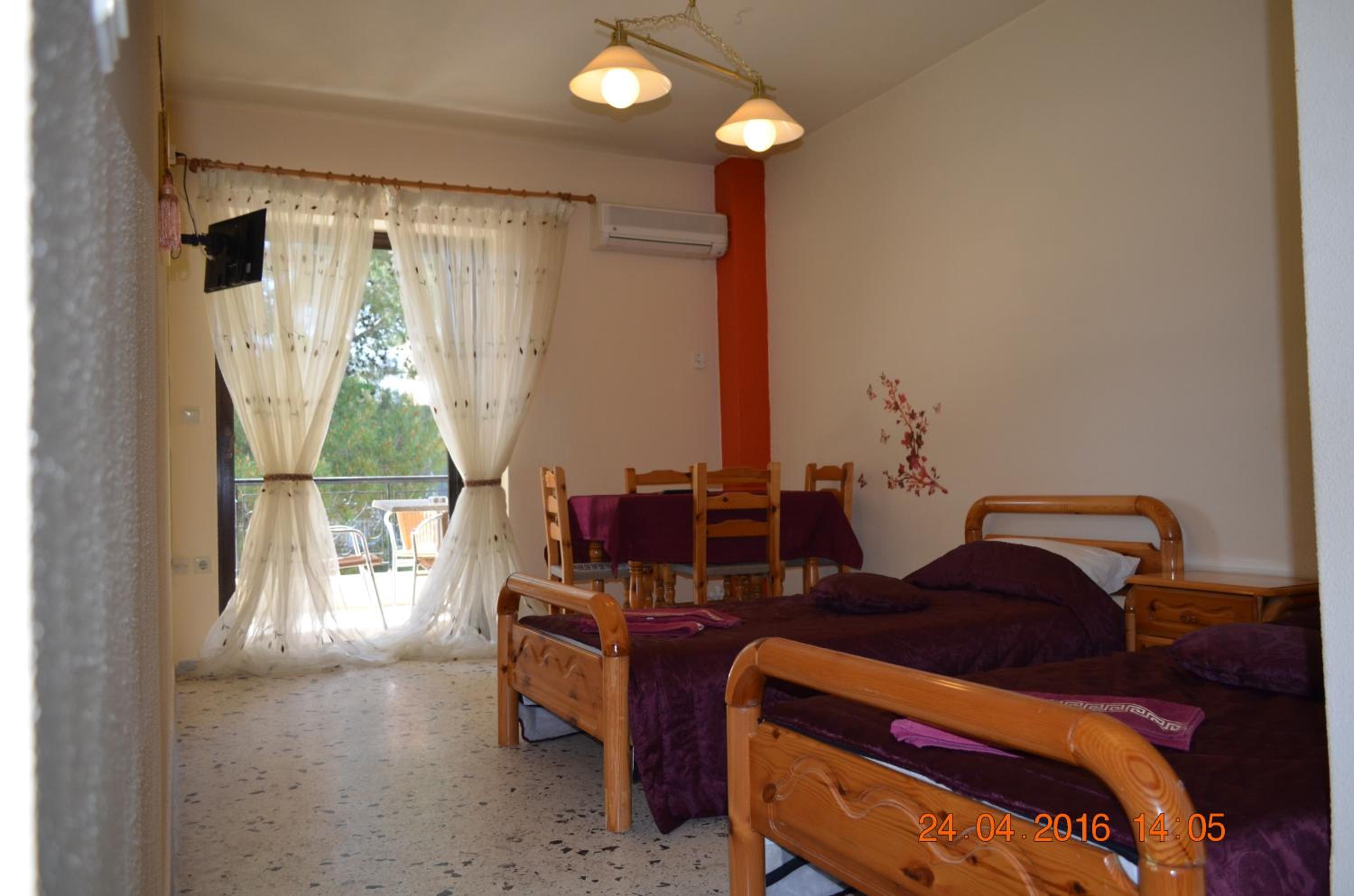 Apartments Zoumperi