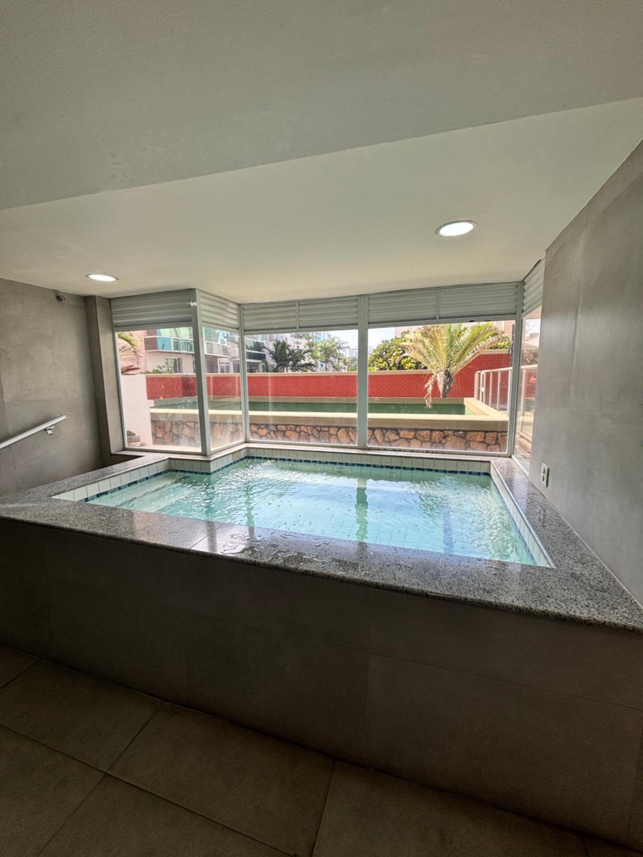 Praia do Pepê - Apartamento 2Q - Flat com Infra completa com Piscina e Sauna - Vista Mar Deslumbrante