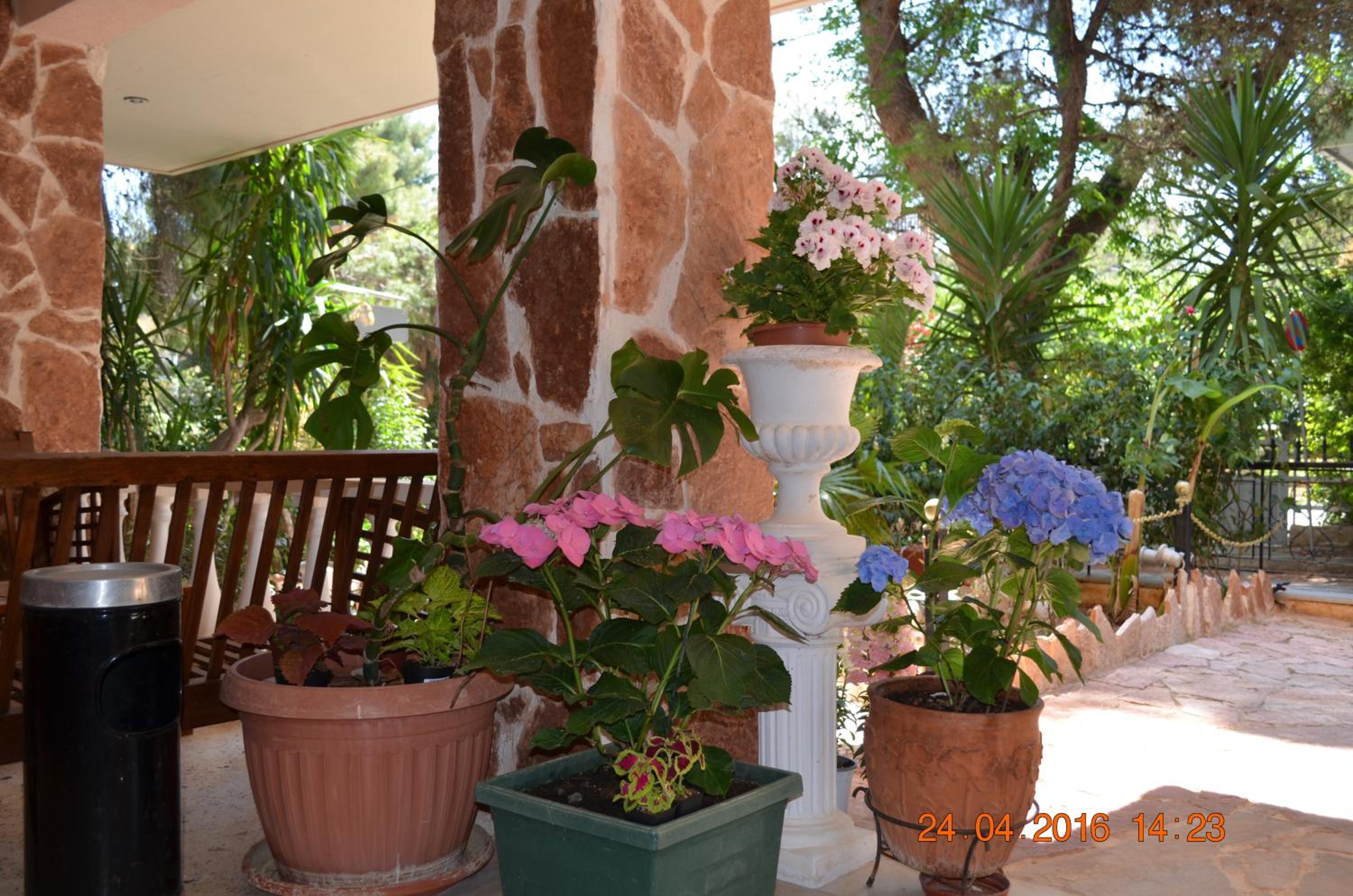 Apartments Zoumperi