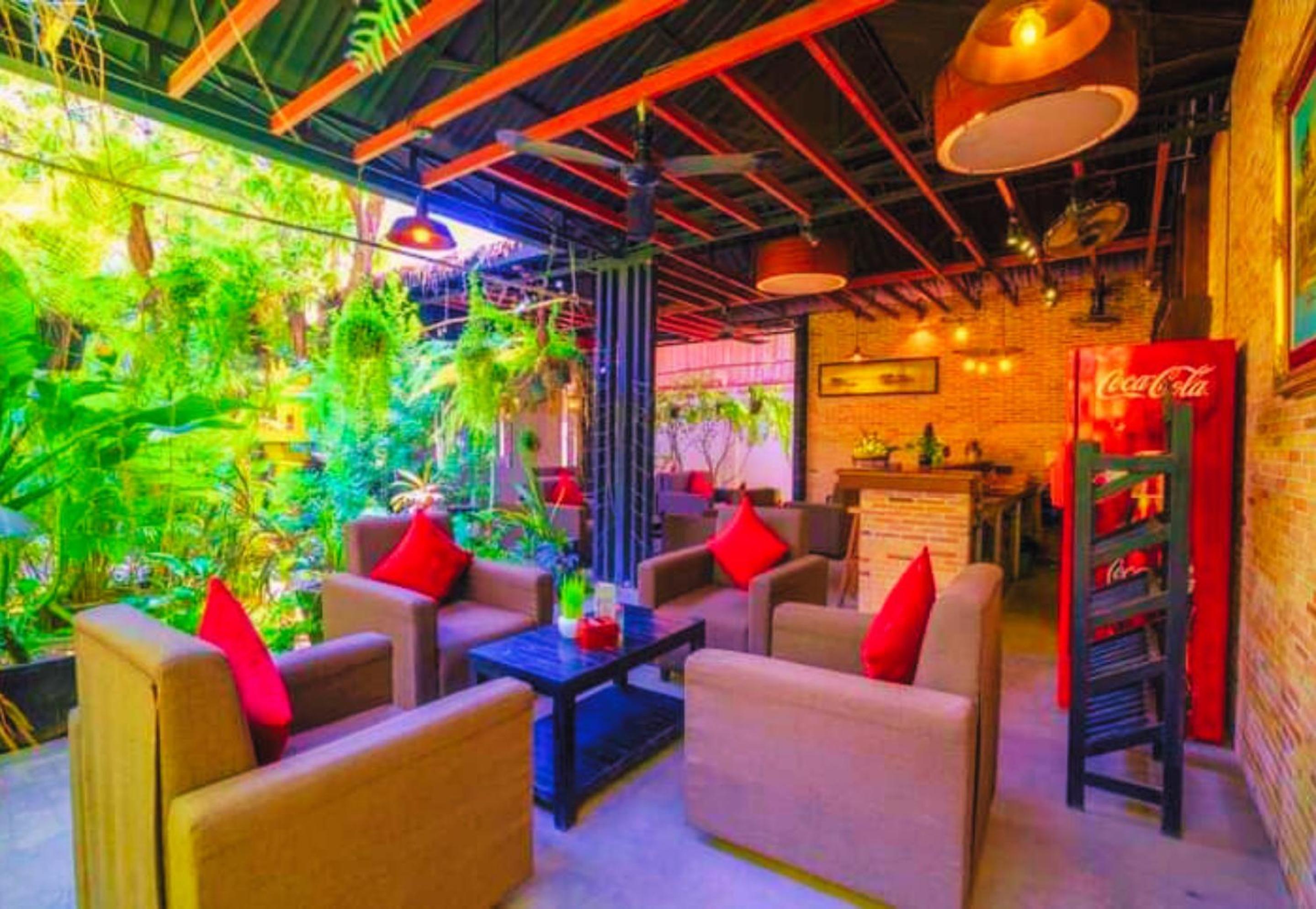Angkor Home 27