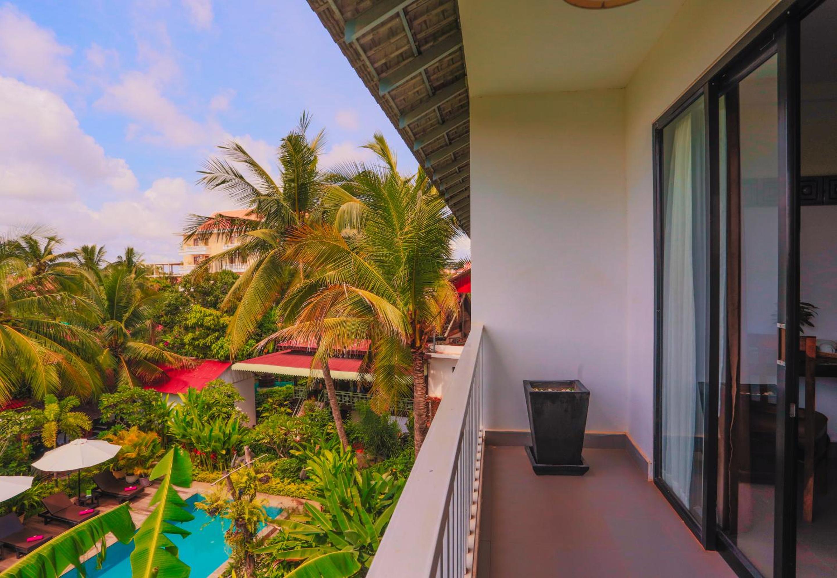 Angkor Home 27