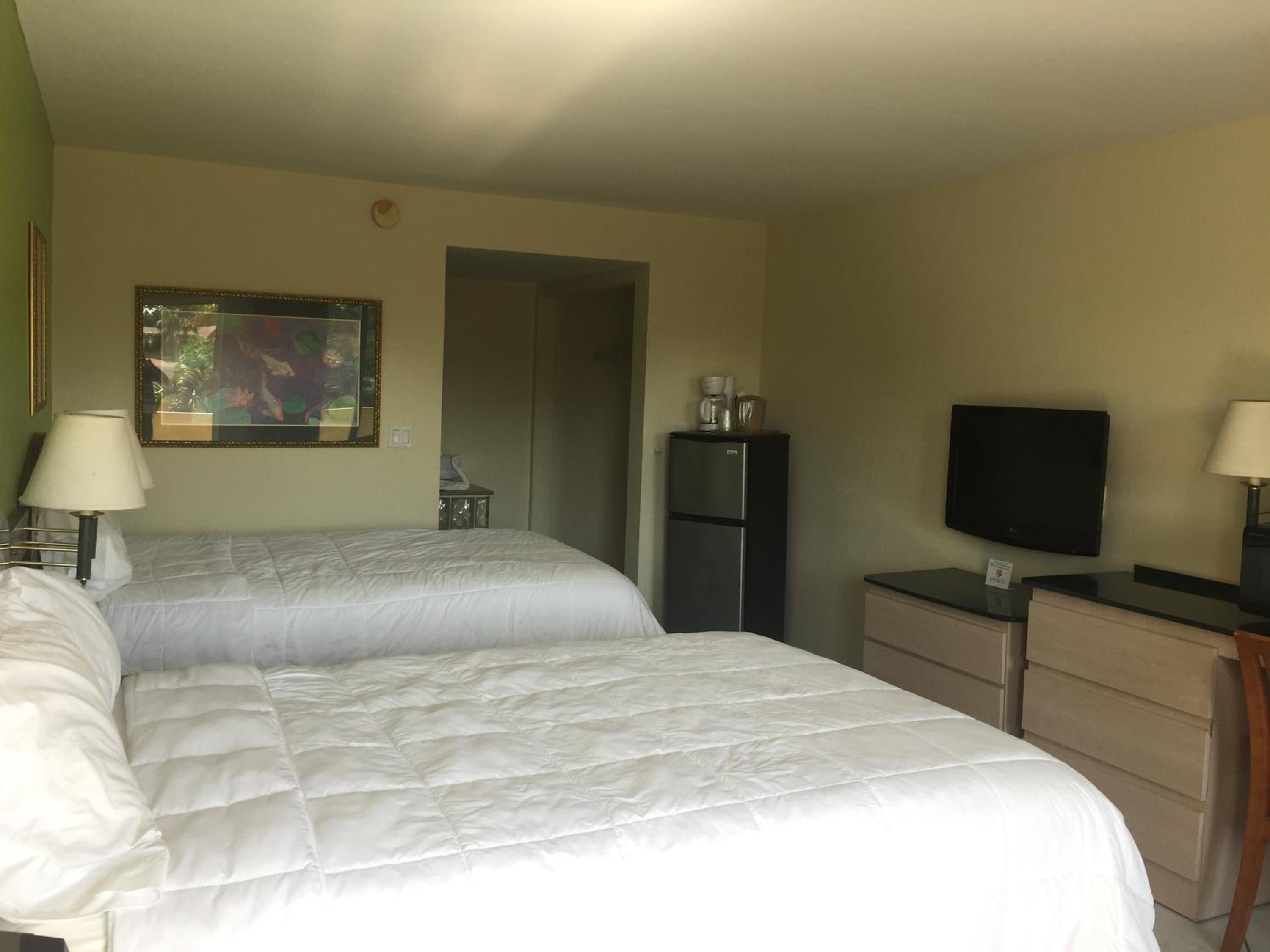 Curtis Inn & Suites