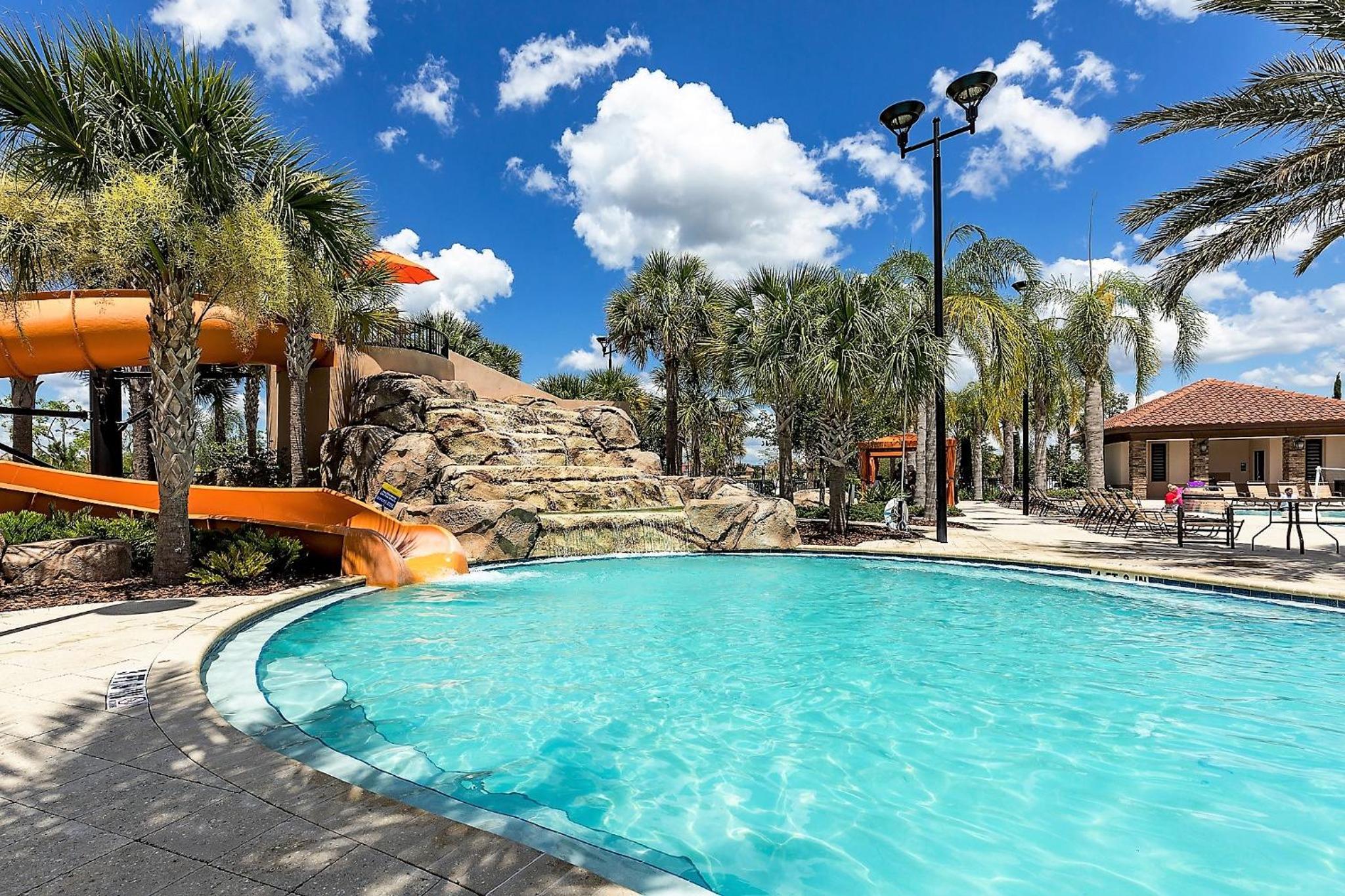 Spacious Home with Private Pool and Spa in Solterra Gates Resort Nr Disney