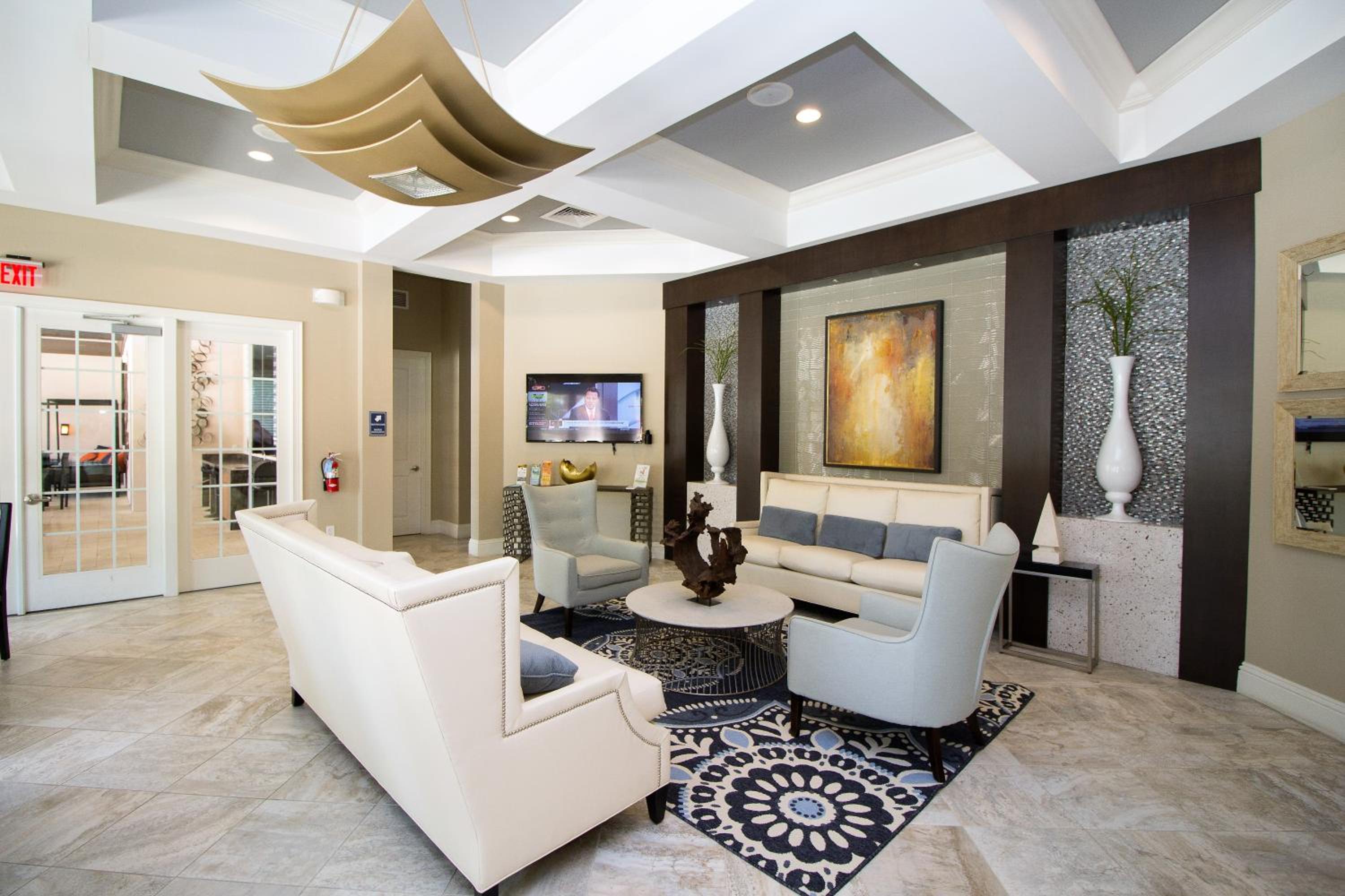 Spacious Home with Private Pool and Spa in Solterra Gates Resort Nr Disney