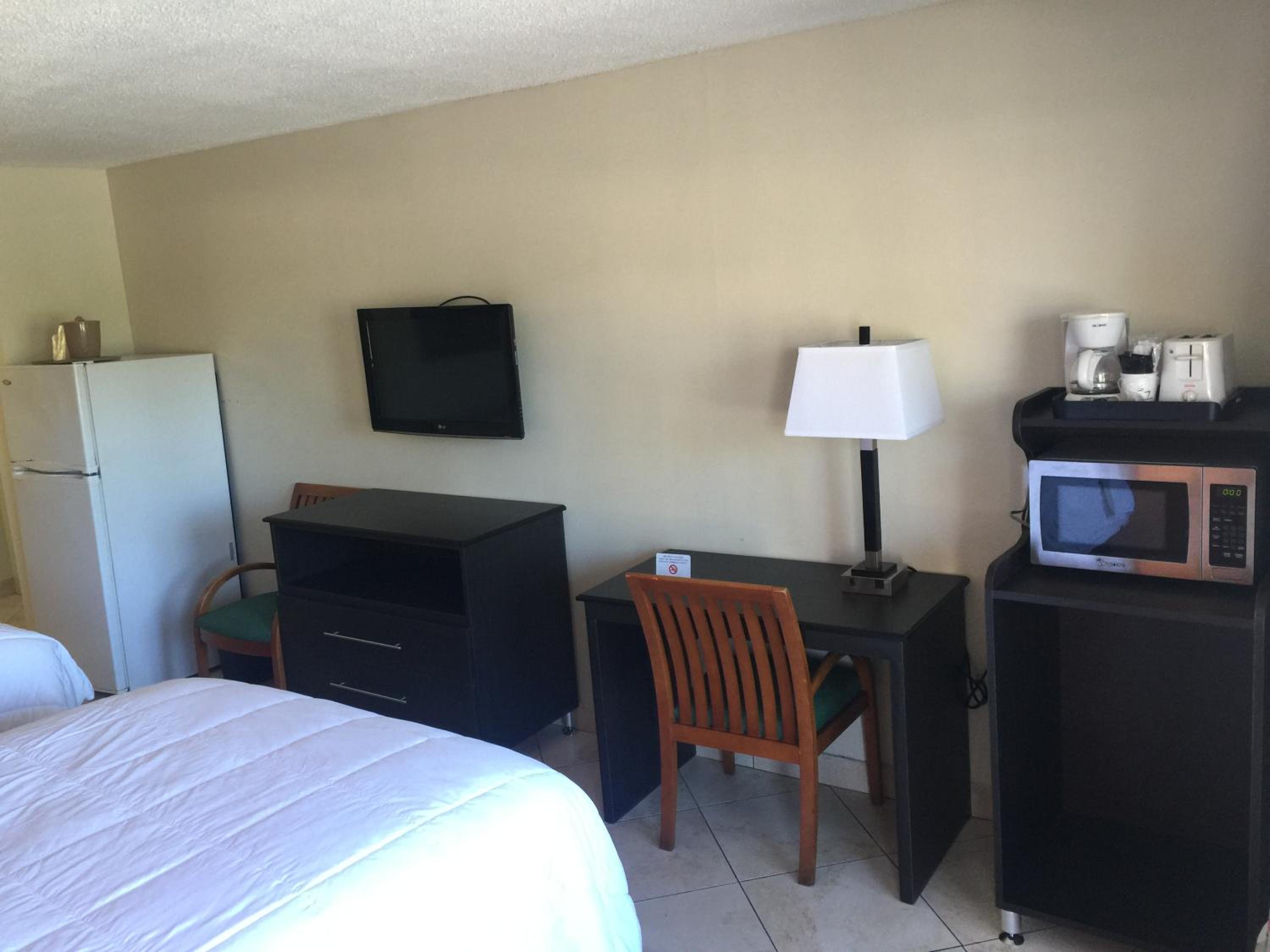 Curtis Inn & Suites
