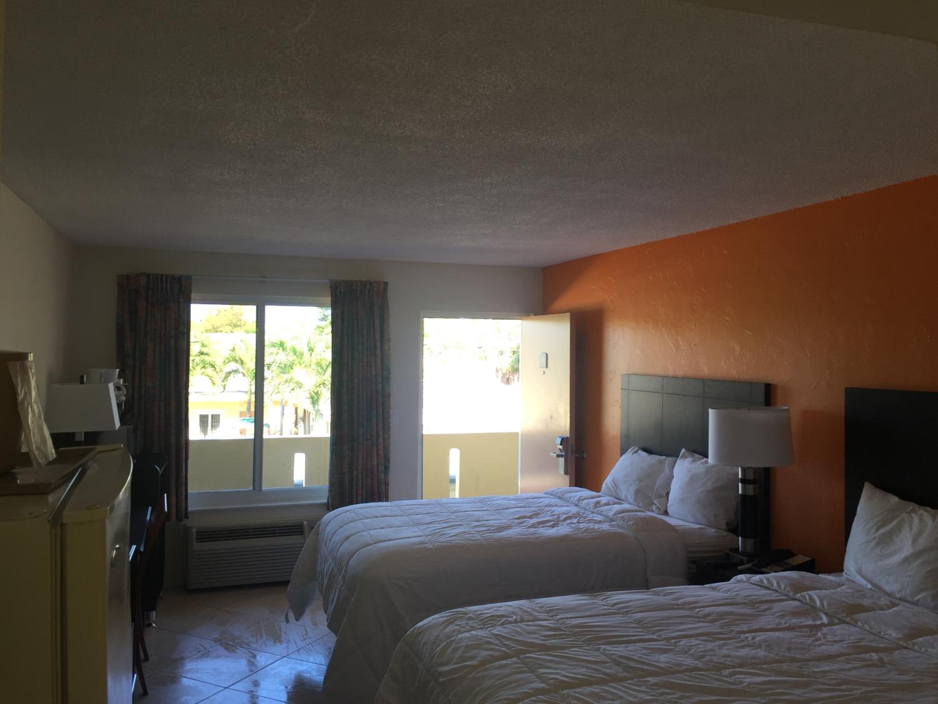 Curtis Inn & Suites
