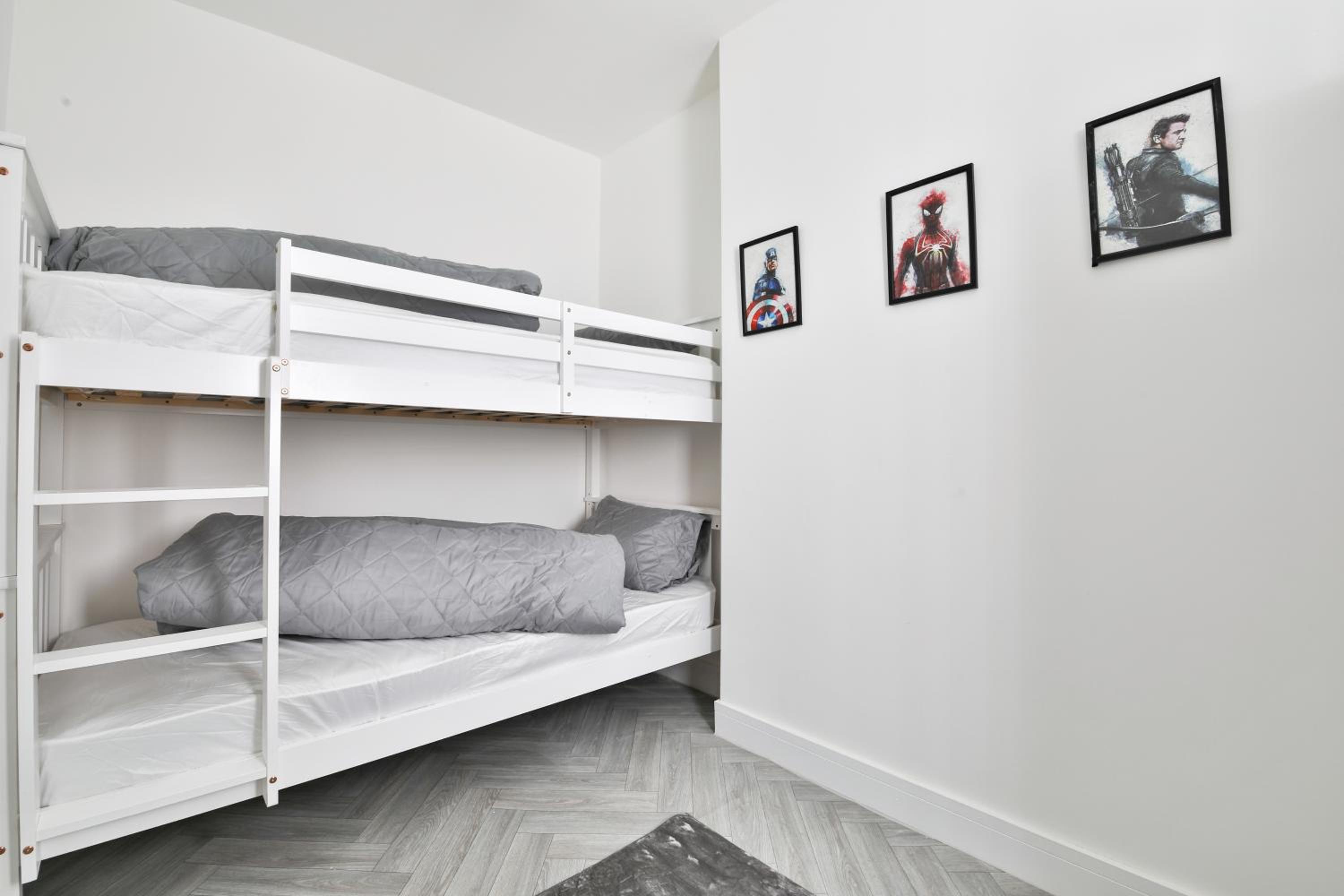 Hiks Accommodations