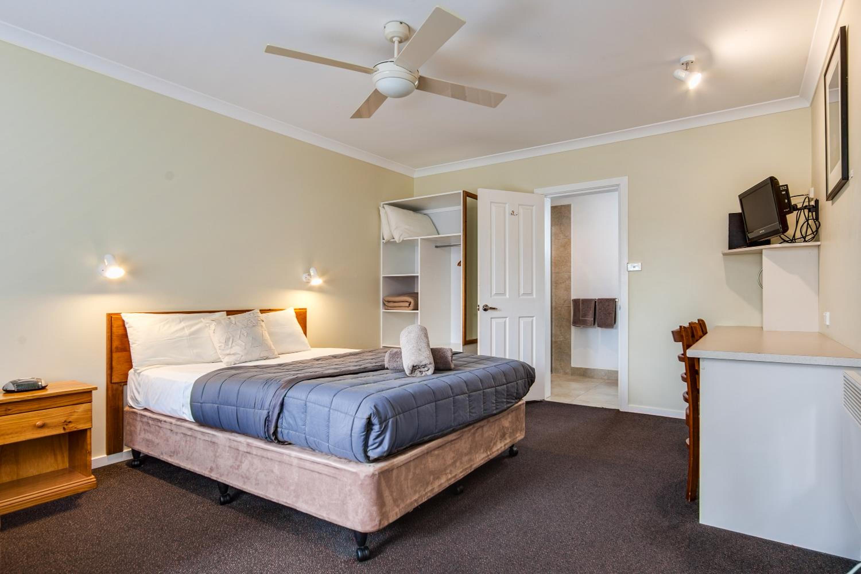 Wintersun Motel