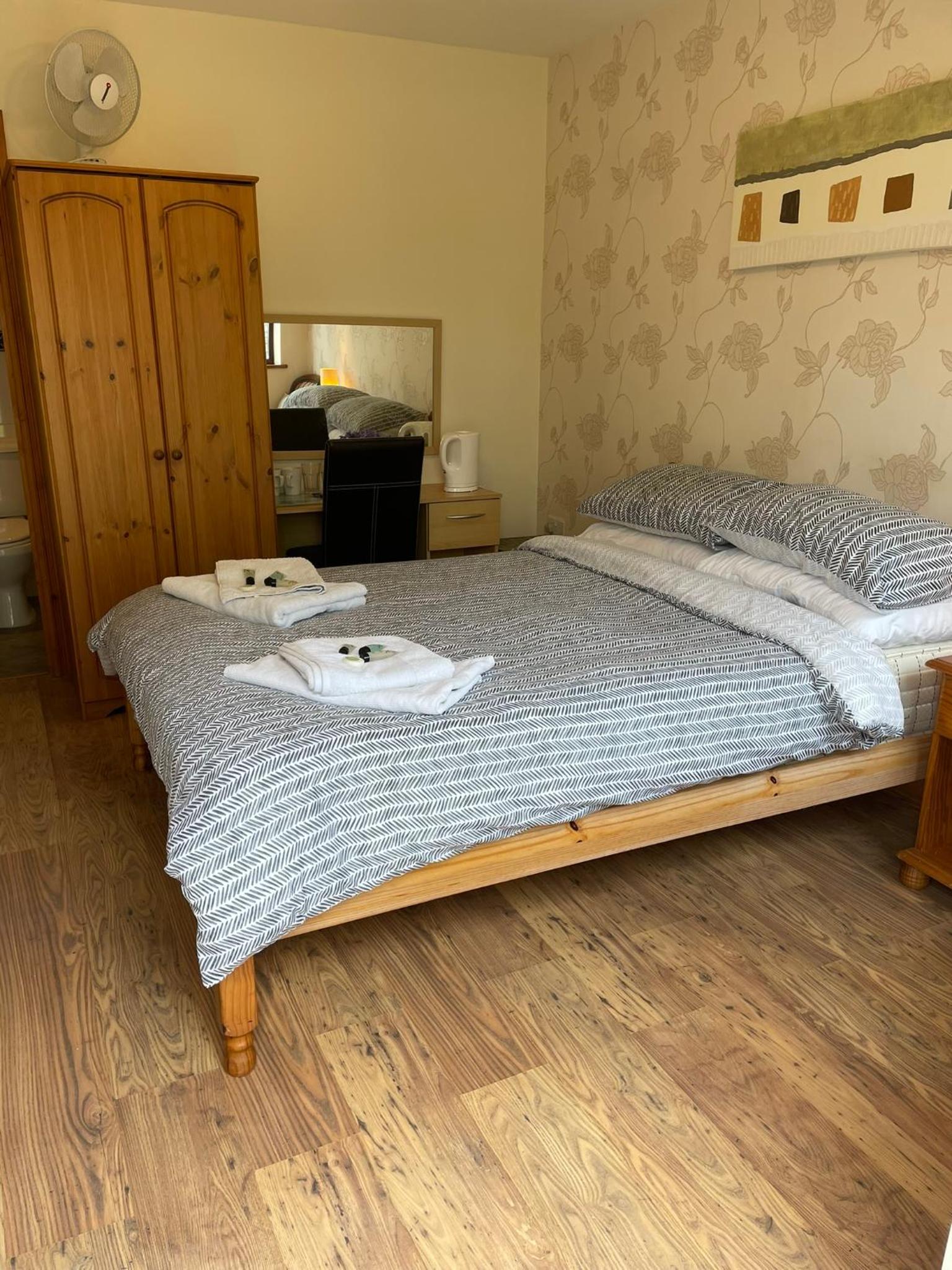 Rooms at the Huntsman Inn