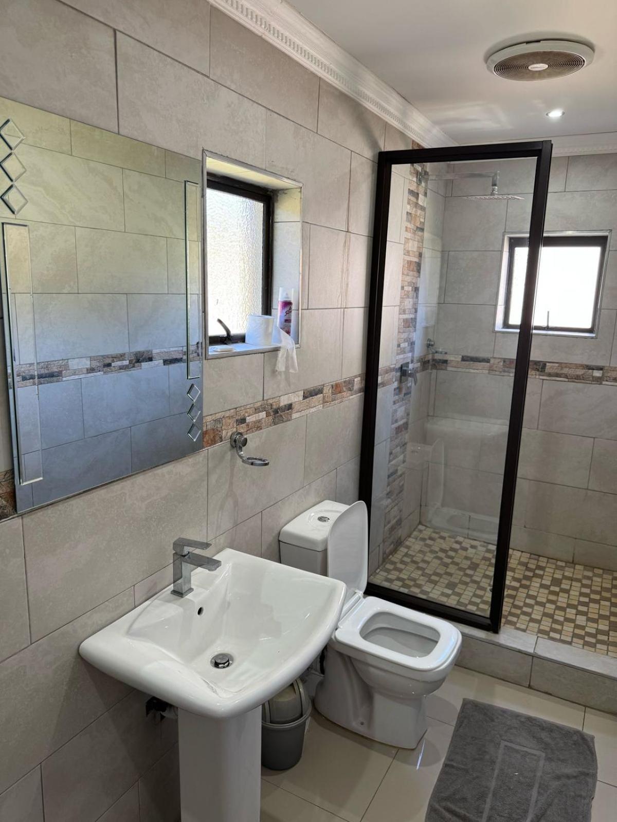 Imbabala private game lodge