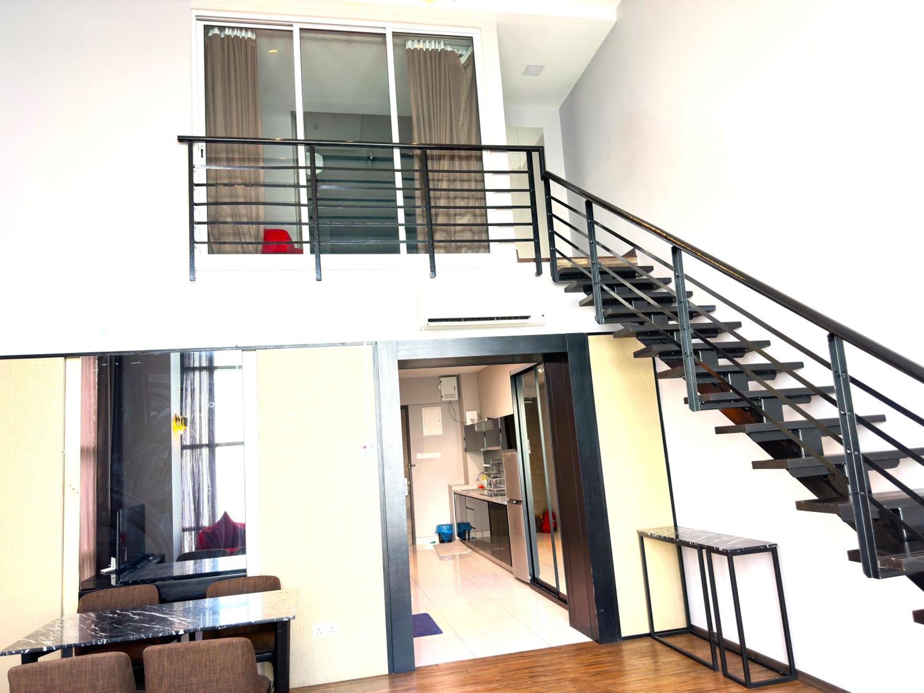 Seaview 2BR Duplex at Maritime Georgetown with Pool & Gym 73A