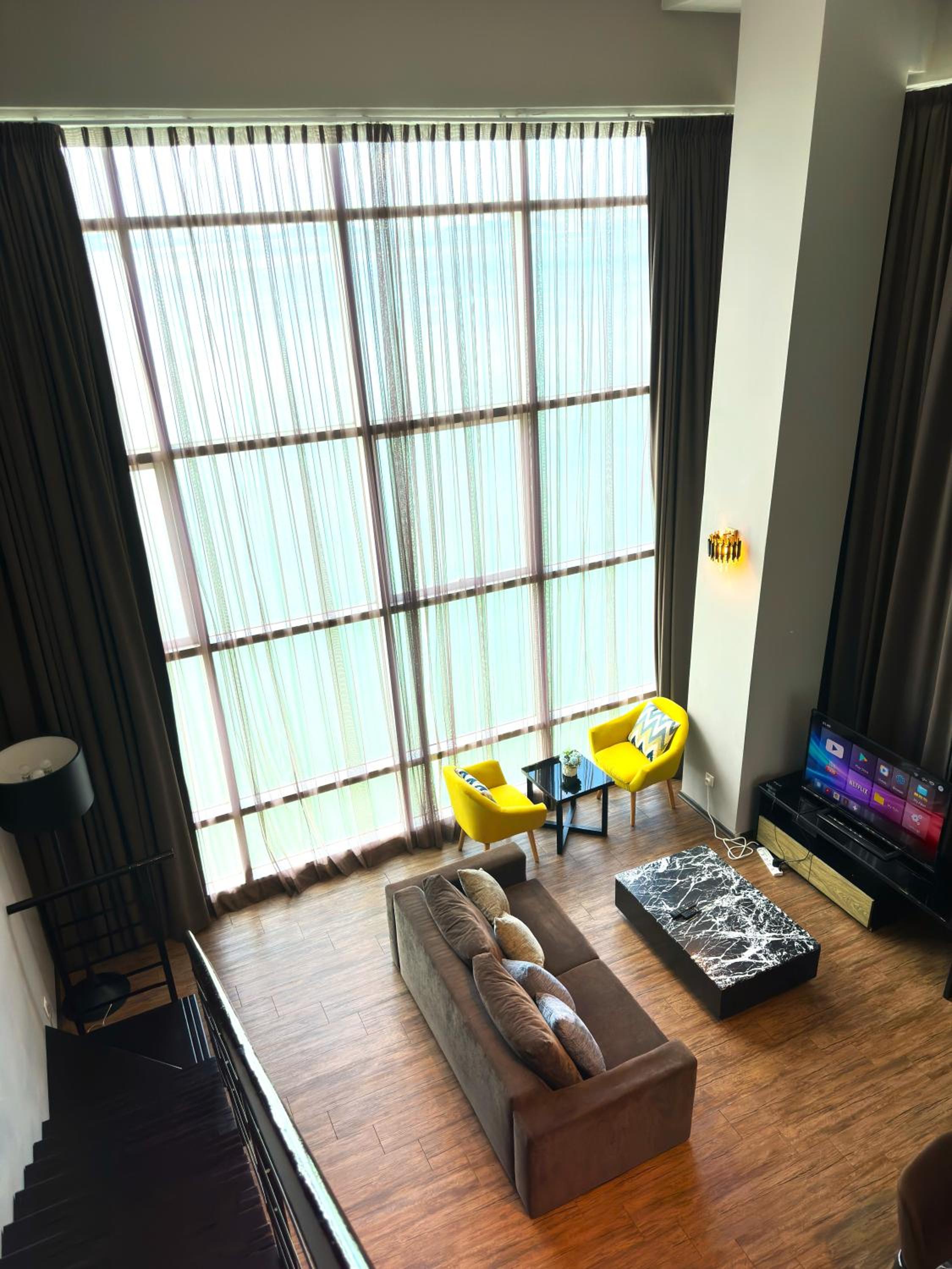 Seaview 2BR Duplex at Maritime Georgetown with Pool & Gym 73A