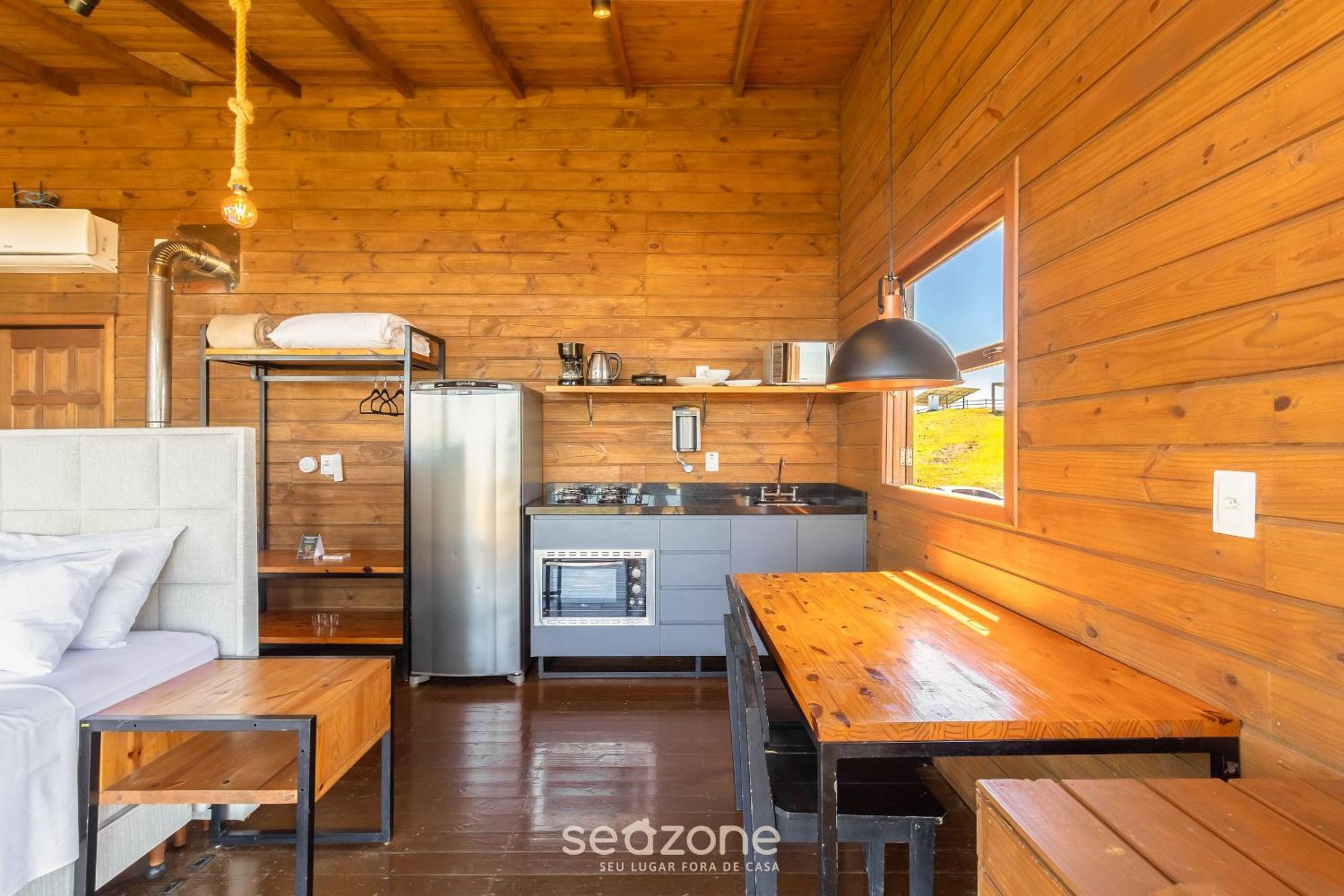 Cabin with fantastic view and jacuzzi VST007