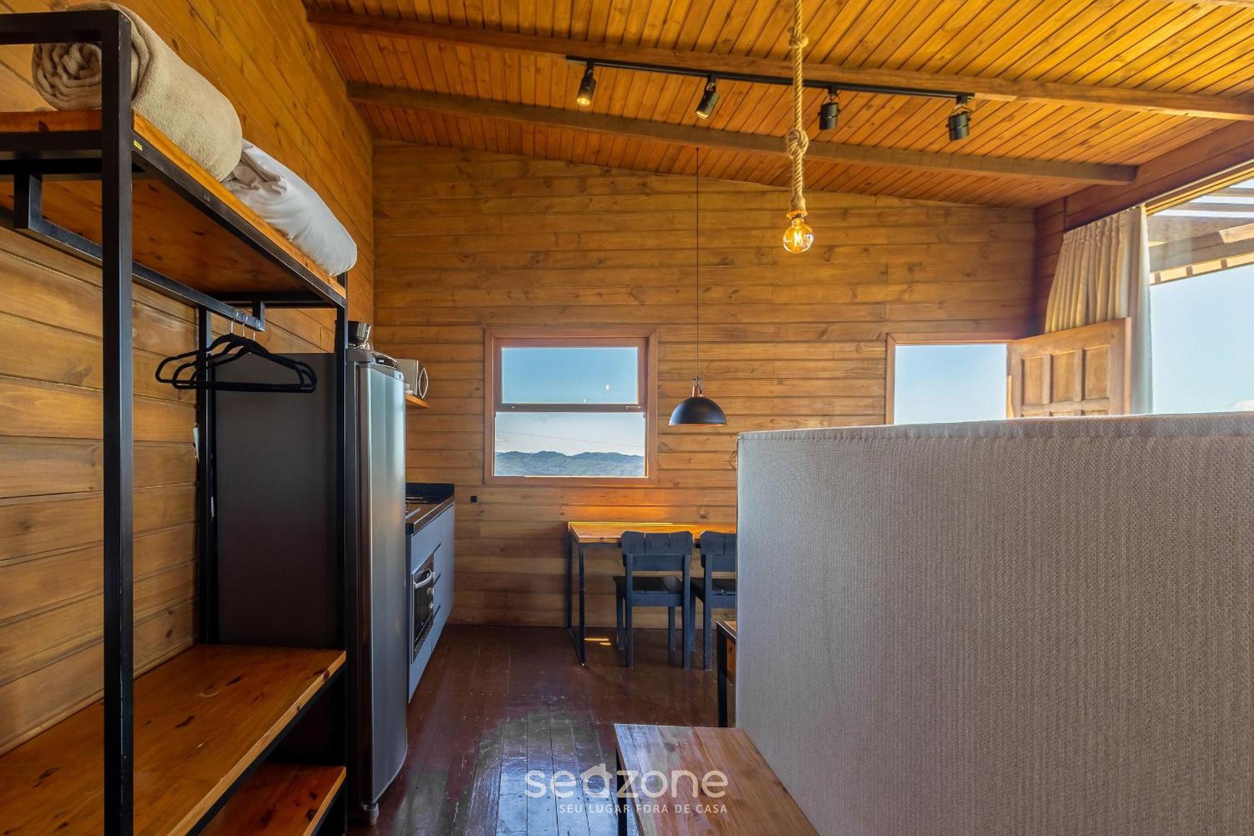 Cabin with fantastic view and jacuzzi VST007